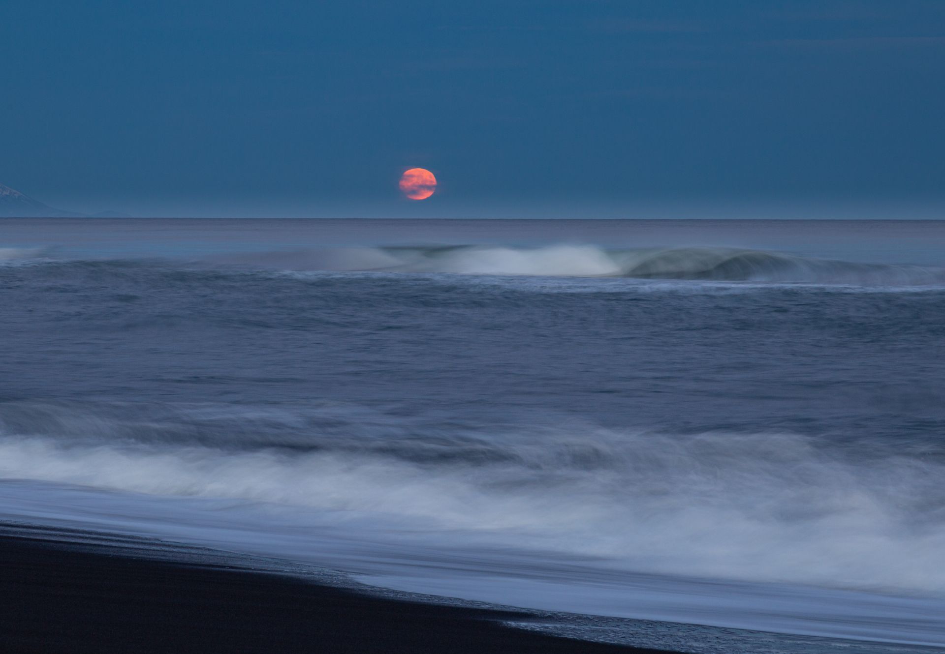 Камчатка, океан, восход,луна, Александр Максин