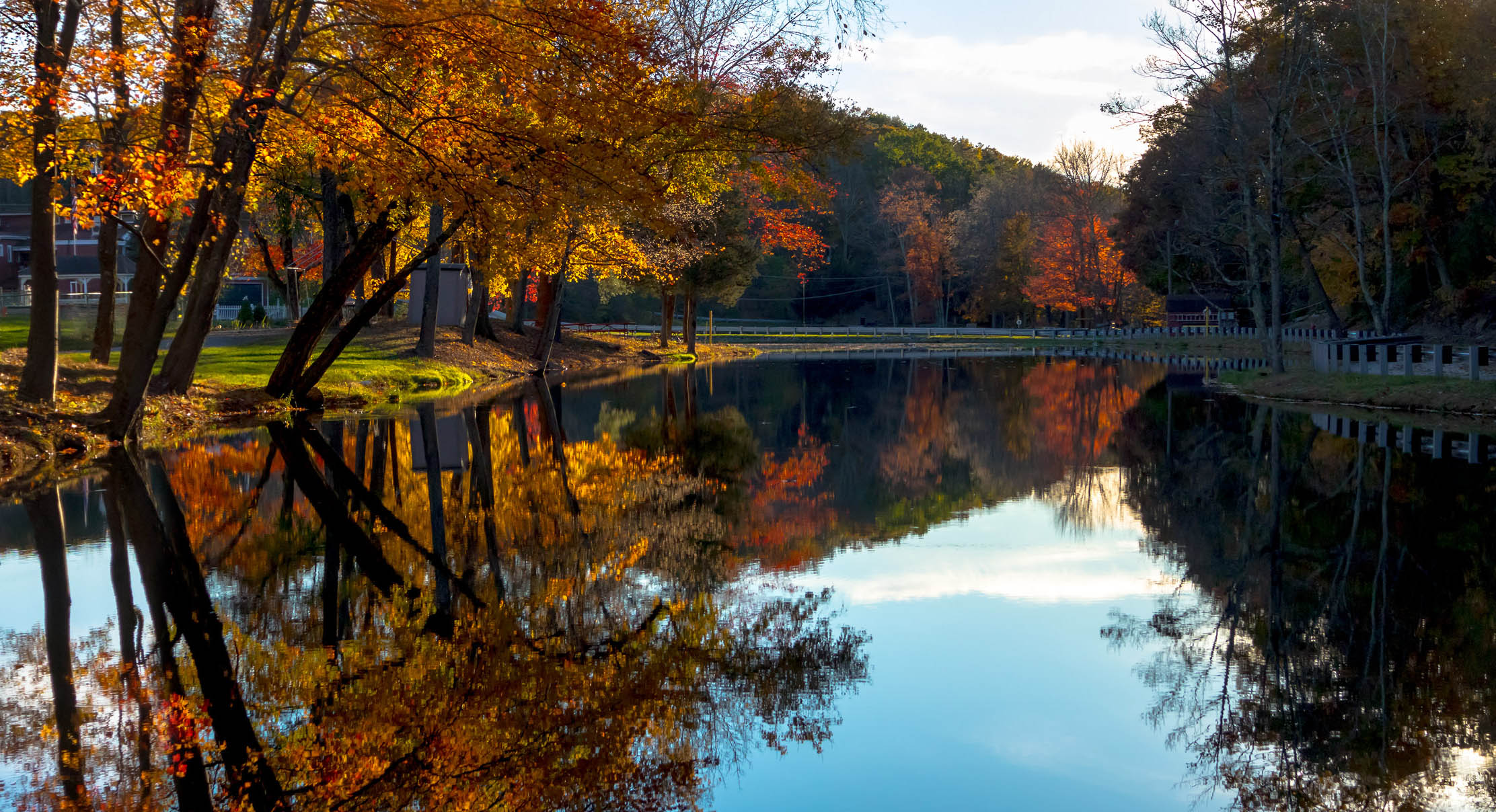 природа,осень,пейзаж,деревья,отражения,озеро,вода,листья,, Антонина Яновска