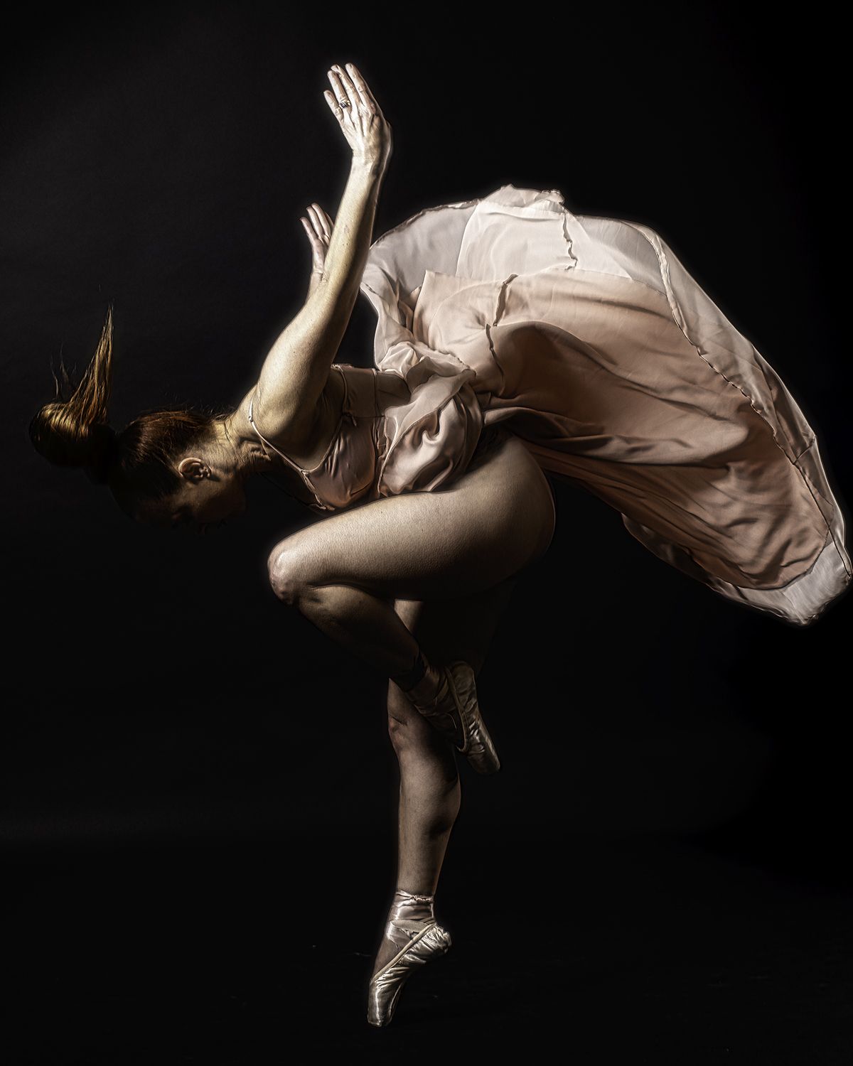 Dancer, Raymond Asiala