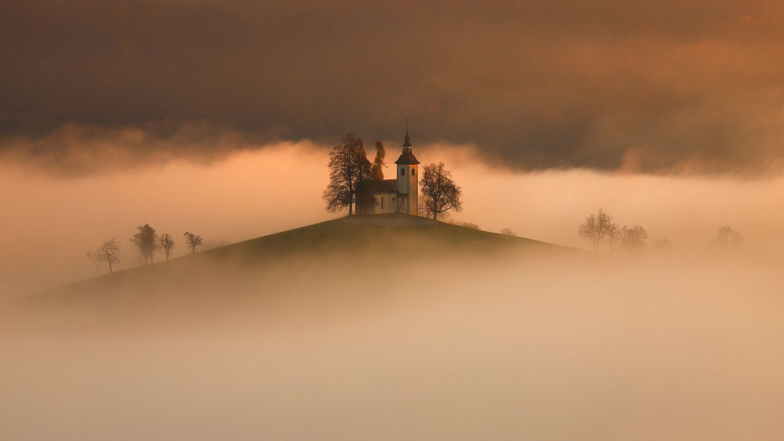 slovenia, saint thomas, morning, sunrise, church, mist, fog, light, autumn, hill,, Jacek Lisiewicz