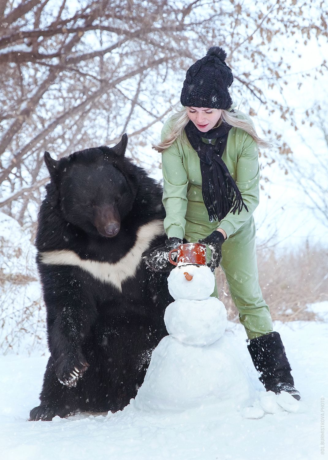 зима, сибирь, медведь, снеговик, снег, сугробы, забавы, игры, Ольга Бурмистрова