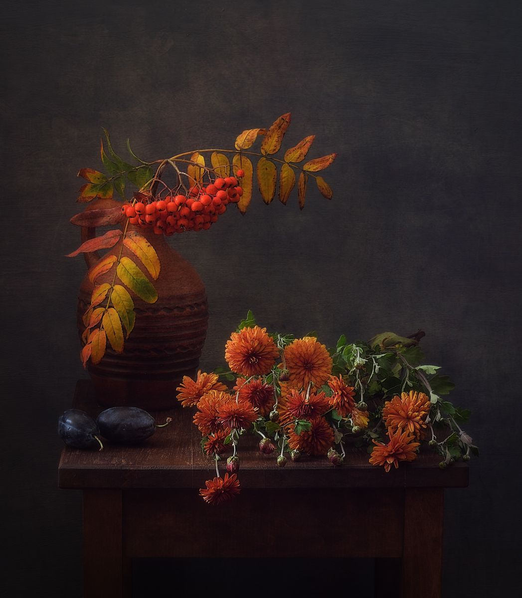 натюрморт,композиция,рябина,хризантемы,цветы,осень, Наталия К