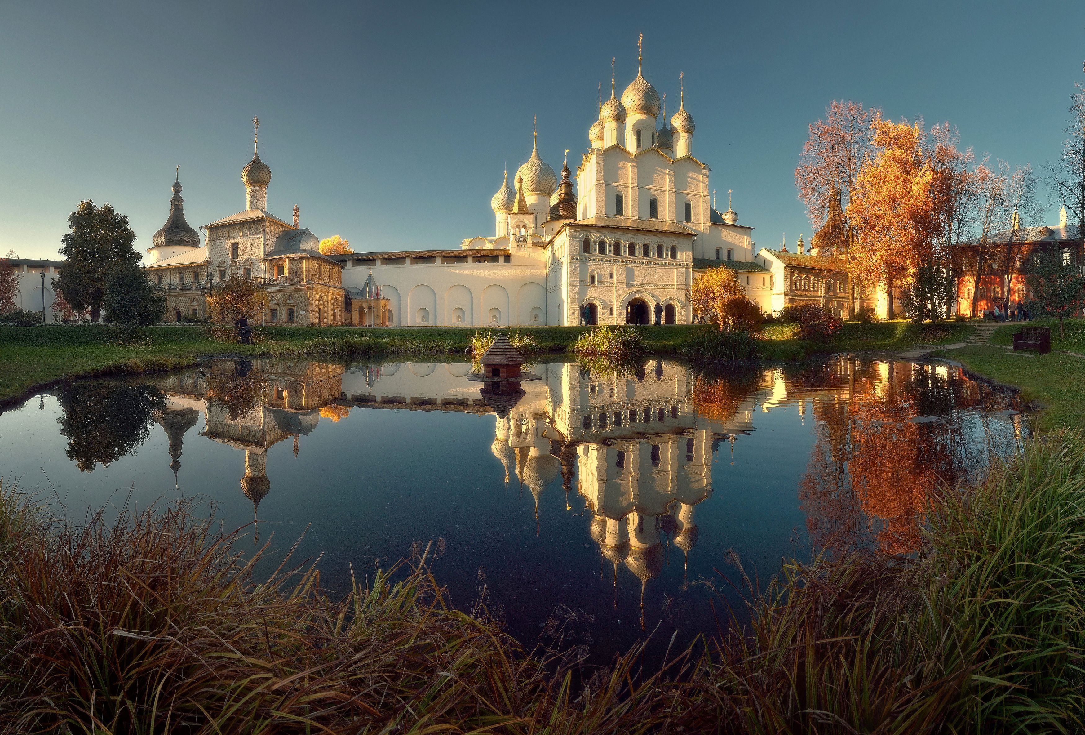 городской пейзаж, храм, отражение, осень, Алексей Никонов