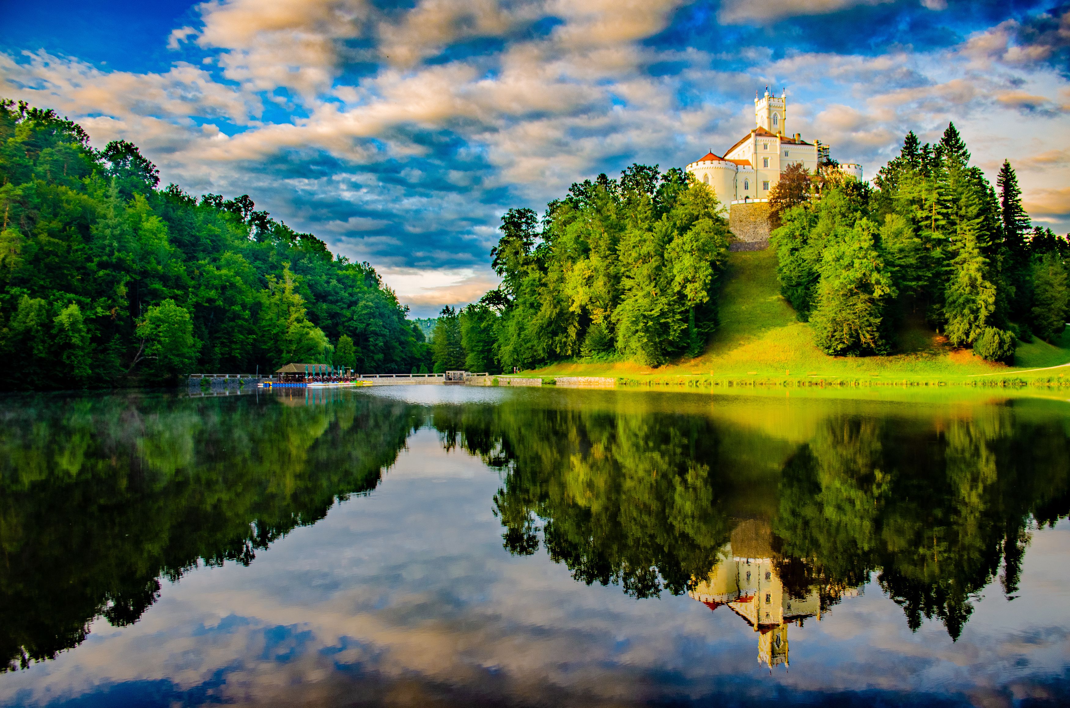 пейзаж, озеро, вода, отражение, дымка, природа, хорватия, замок, крепость, архитектура, фортификация, Евгений Каримов