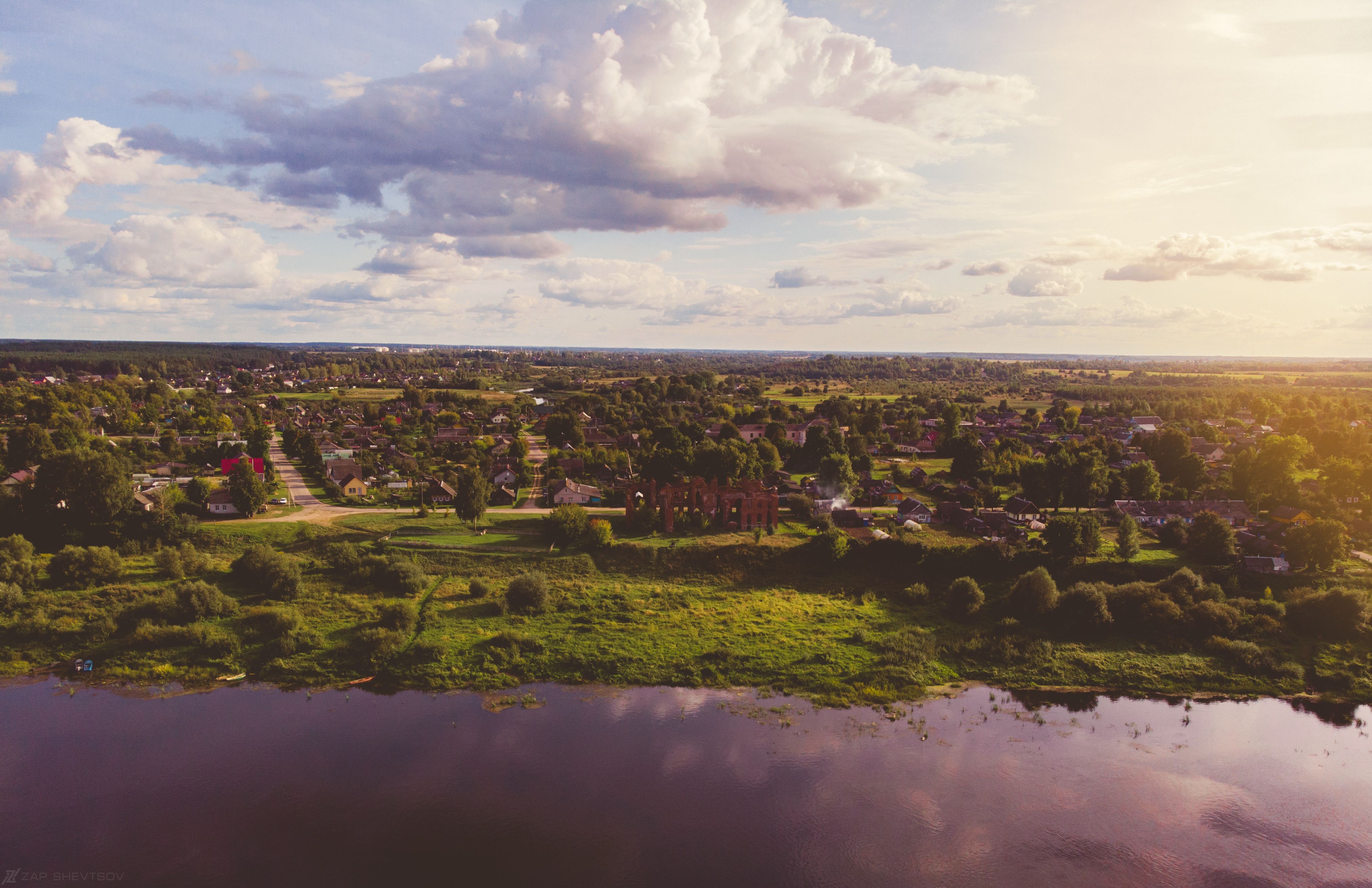 Аэрофото пейзаж город креативное необычное дрон река небо интересное профессиональное облака лето , Sergey Shevtsov