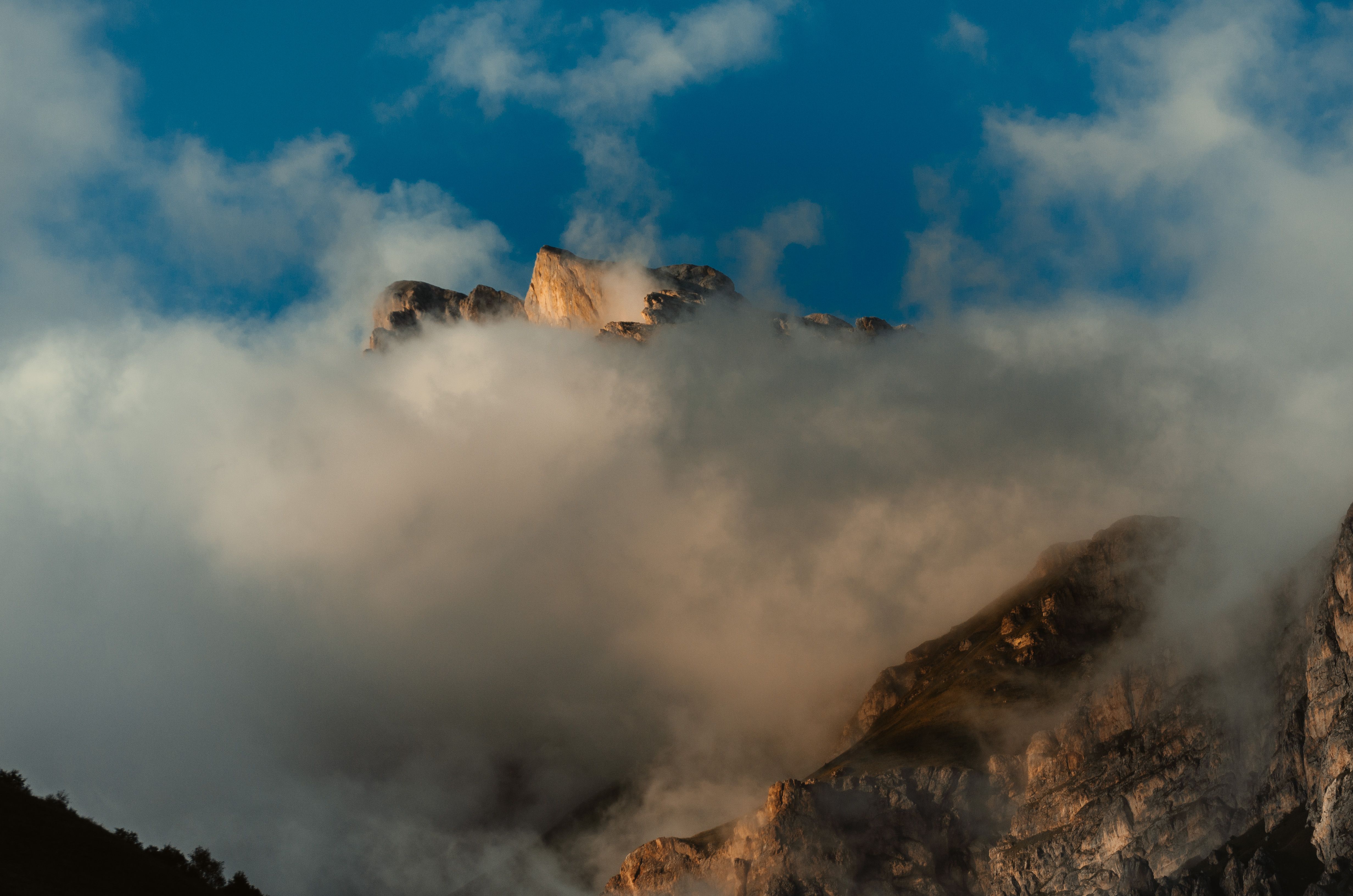 осетия, туман, горы, небо, пейзаж, день, скалы, sonyalphaa7iii, Сармат Батагов