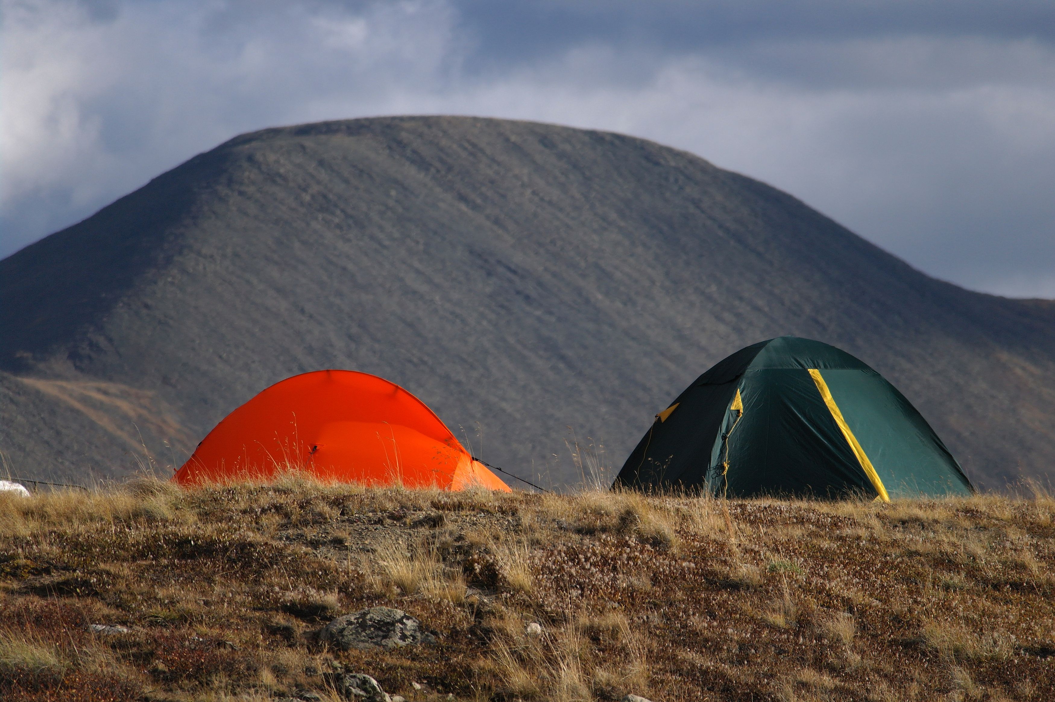 палатки, горы, купол, красная, зелёная, Дмитрий Ткаченко