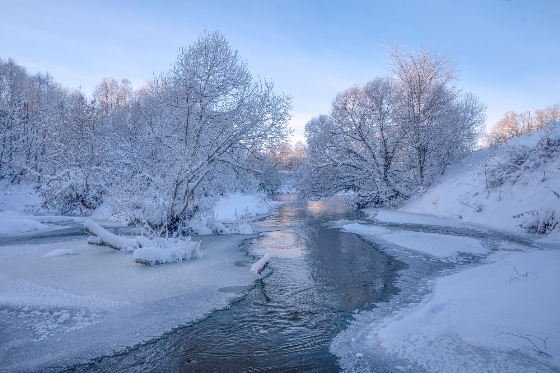 зима,река,мороз,снег,берег,деревья,отражение,свет, Виталий Полуэктов