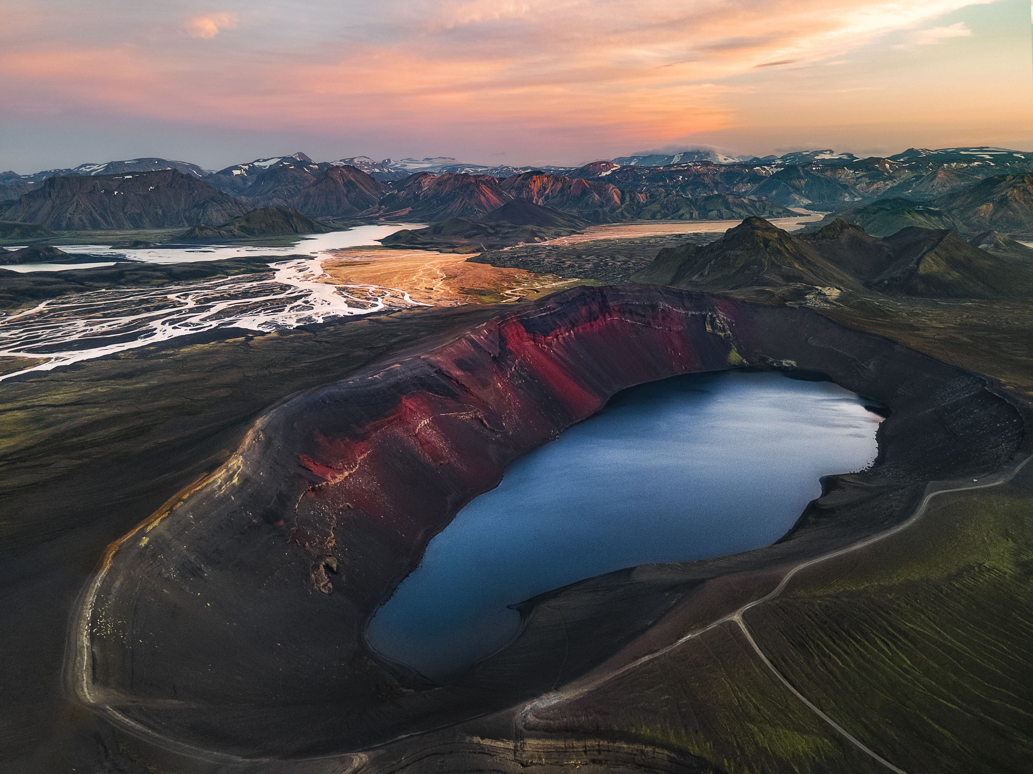 old, earth, volcanic, crater, iceland, Zaprin Geguskov