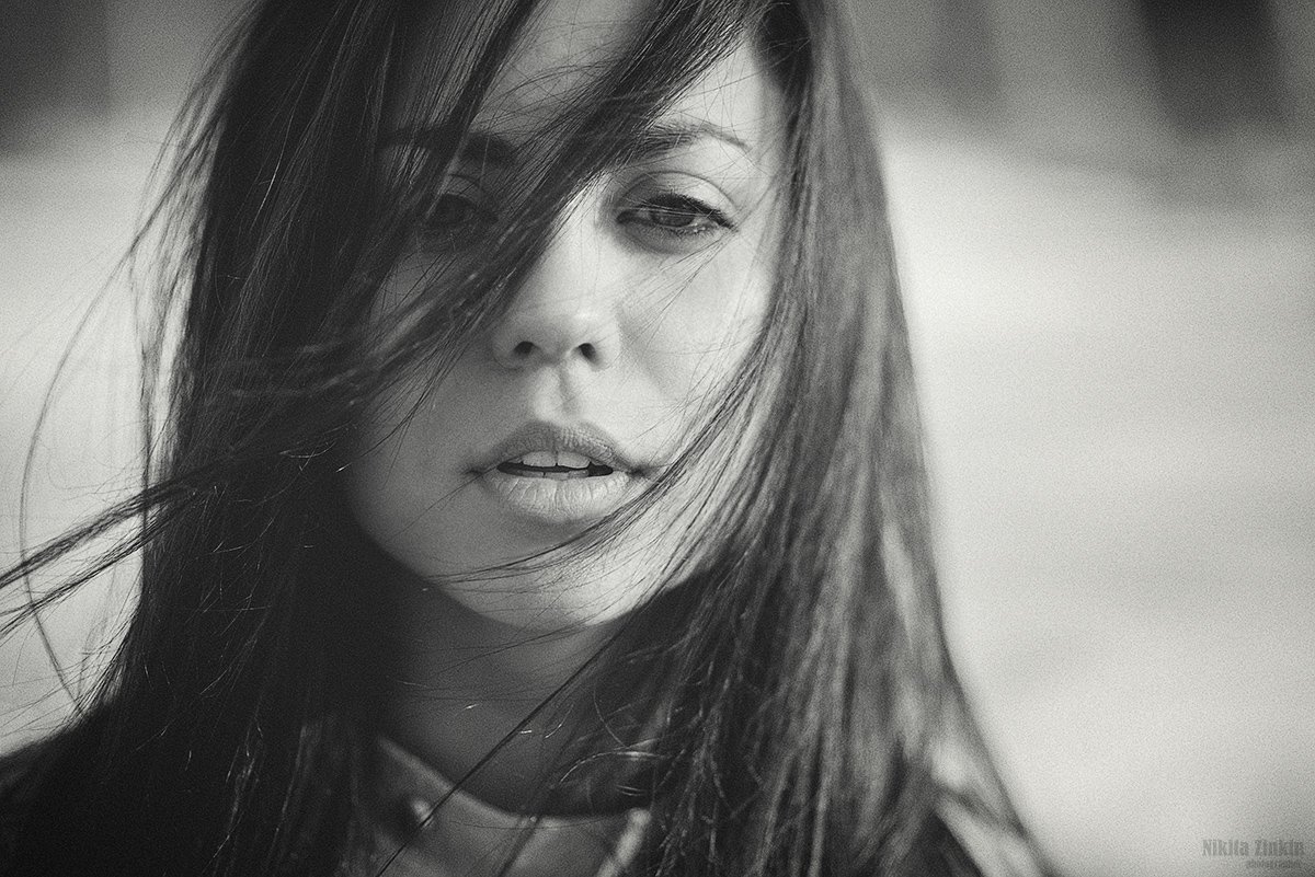 Портрет девушки, Черно-белое фото, Зинкин Никита