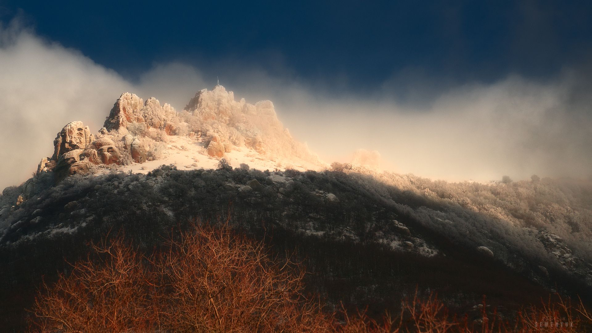 крым, лучистое, аленга, снег, облака, весна, настроение, горный пейзаж, landscape, mountain, crimea, cloud\'s, summit., Семенюк Василий