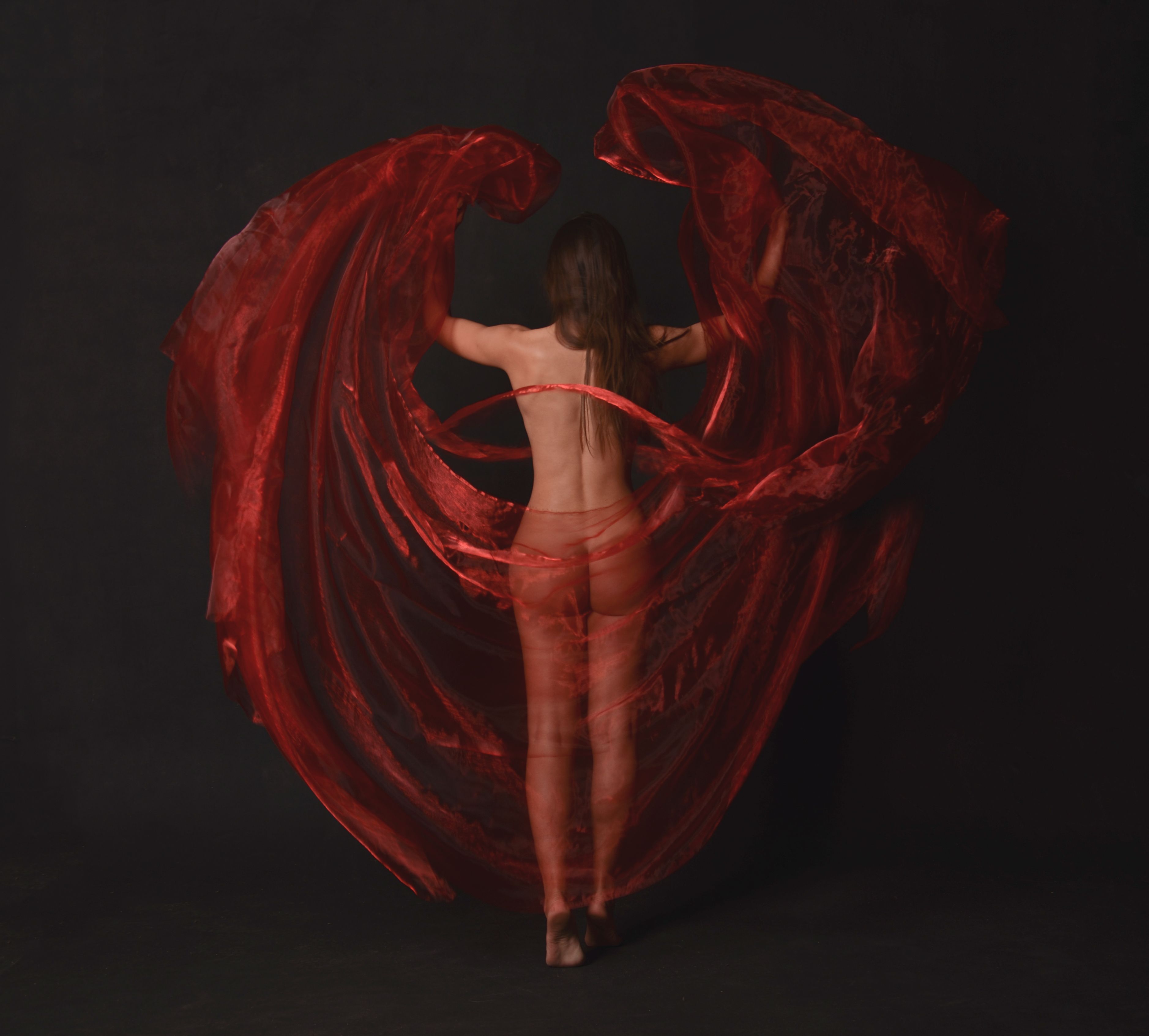 #wings #red #magic #noedit #artportrait #artconcept #conceptart #nikonua #nikonportrait #silk #bodyline #modelkharkiv #ukraineart, Евгений Вознюк