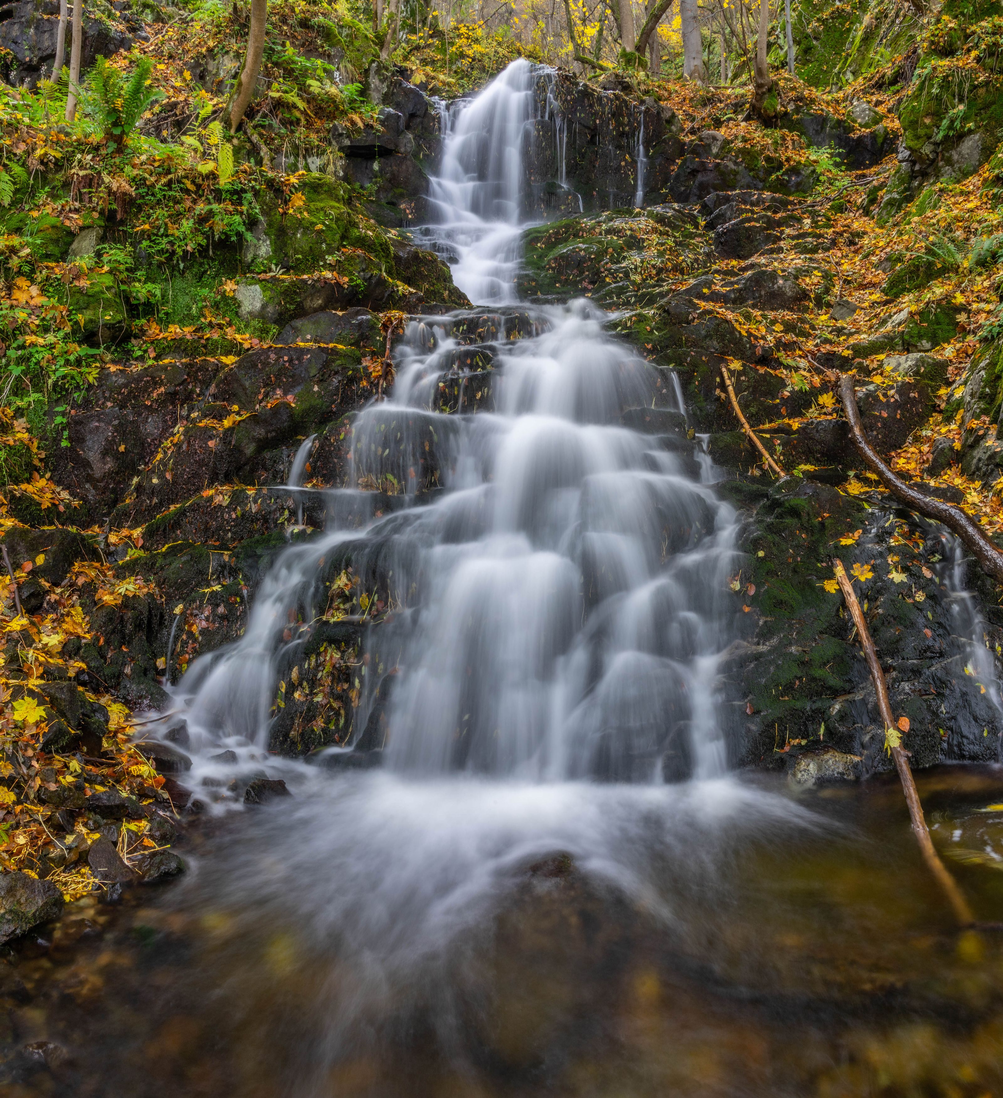 landscapes,nature,waterfall,hiking,vertical,autumn, viktor demidov