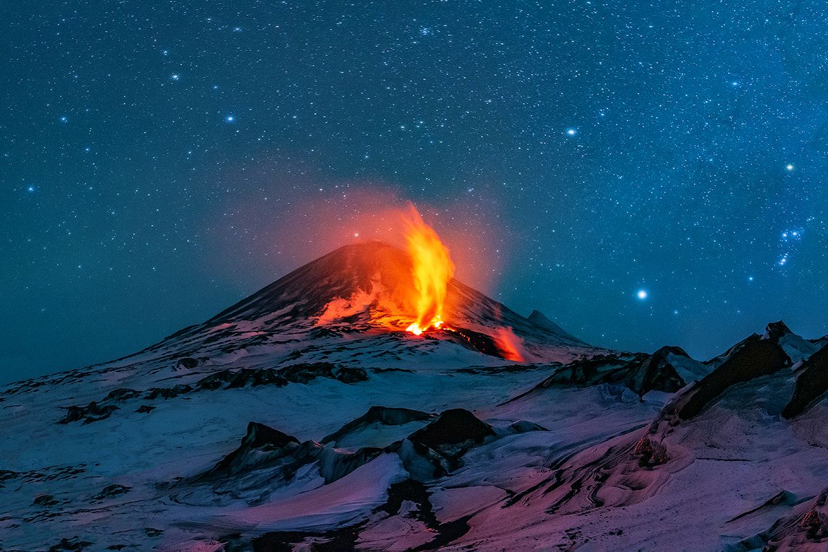 Камчатка, вулкан, извержение, природа, путешествие, фототур, пейзаж, лава, ночь, звезды, Денис Будьков