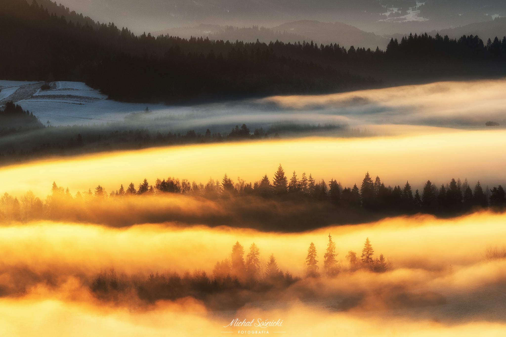 #poland #pentax #benro #lightroom #nikcollection #nature #sunrise #mountains #sky #fog #foggy #morning #pix, Michał Sośnicki