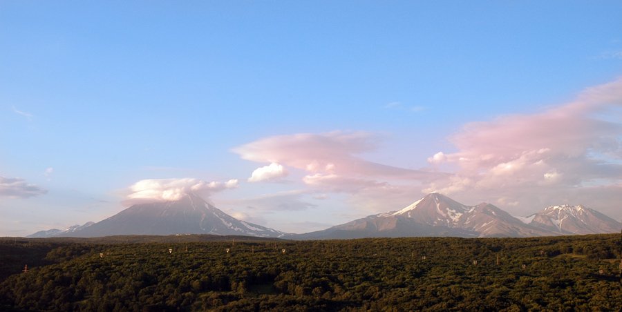 камчатка,вулканы,небо,лес, Евгений Пугачев.