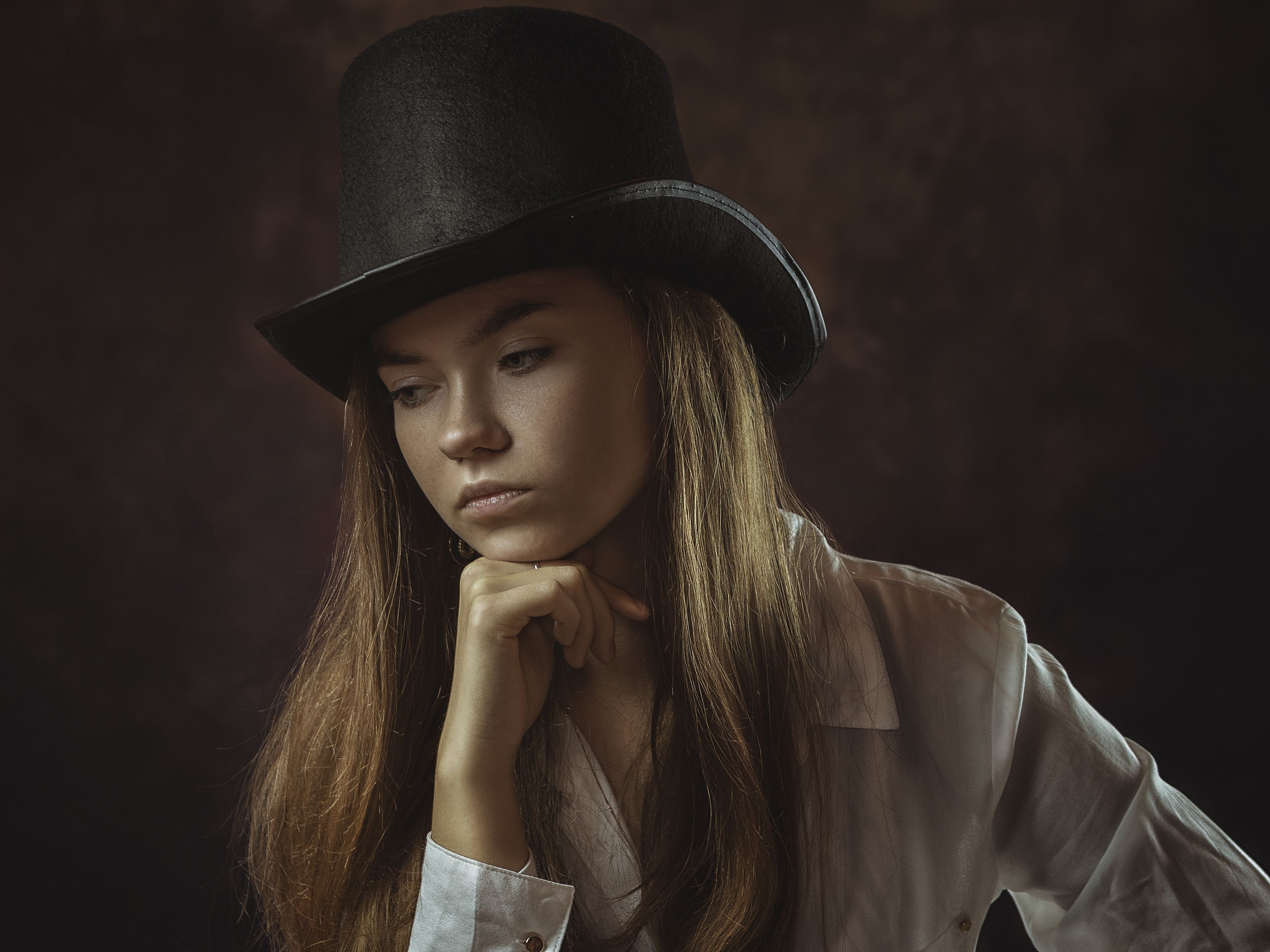 портрет, девушка, цилиндр, шляпа, взгляд, portrait, sight, top hat, girl, Алексей Сологубов