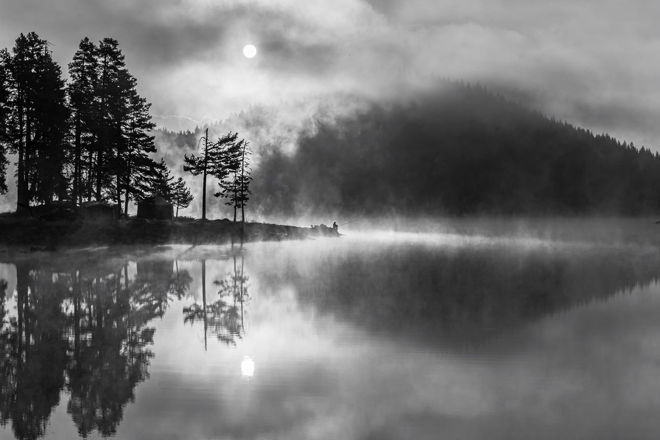 landscape nature scenery summer sunrise morning dawn lake b&w reflection fog foggy mist misty sun clouds mountain trees пейзаж рассвет горы озеро, Александър Александров