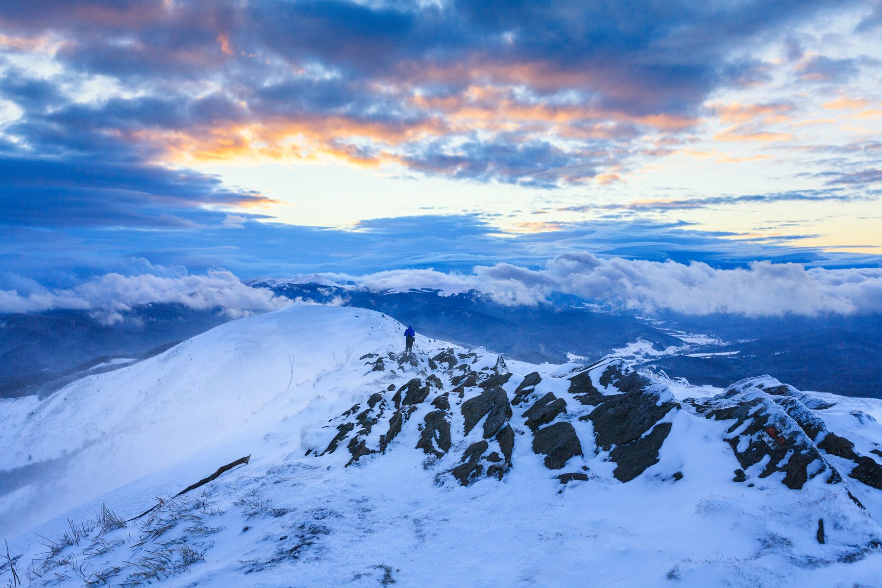 winter, mountains, bieszczady, national, park, morning, snow, sunrise, clouds, colors, sky, rock,,  Mirosław Pruchnicki