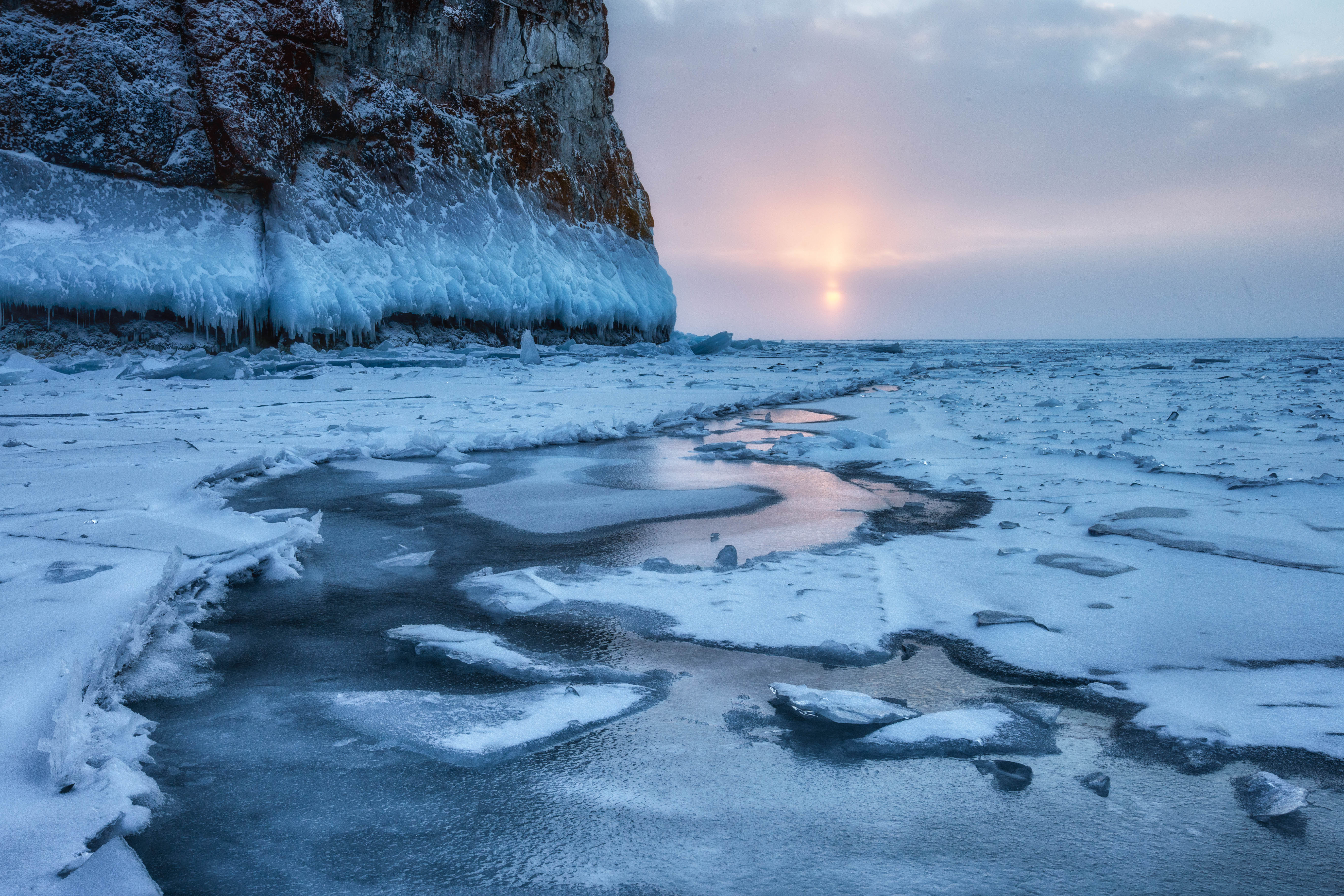Ледовая река. Река Ледяная Пермский край. Фото ледяной реки. Морозная река.