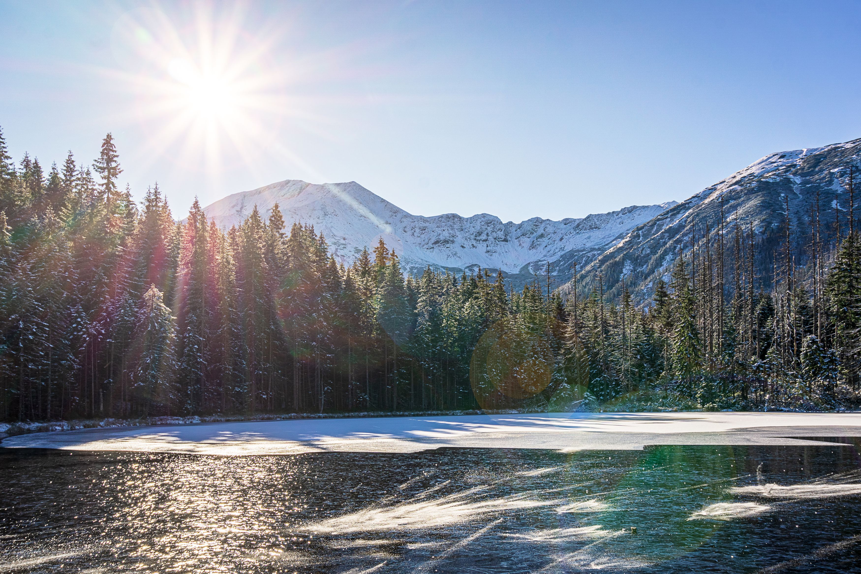 tatry, tatra, tatras, smreczyński, smreczynski, kościeliska, koscieliska, koscielisko, dolina, valley, poland, polska, staw, pond, water, ice, mountain, forest, cold, winter, sun, Skubala Krzysztof