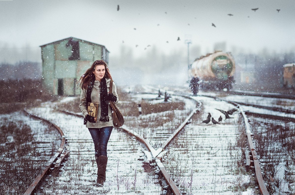 Bible, Girl, Nikon 85mm f/1.8g, Nikon d7000, Railroad, Библия, Девушка, Путь, Рельсы, Парышков Сергей