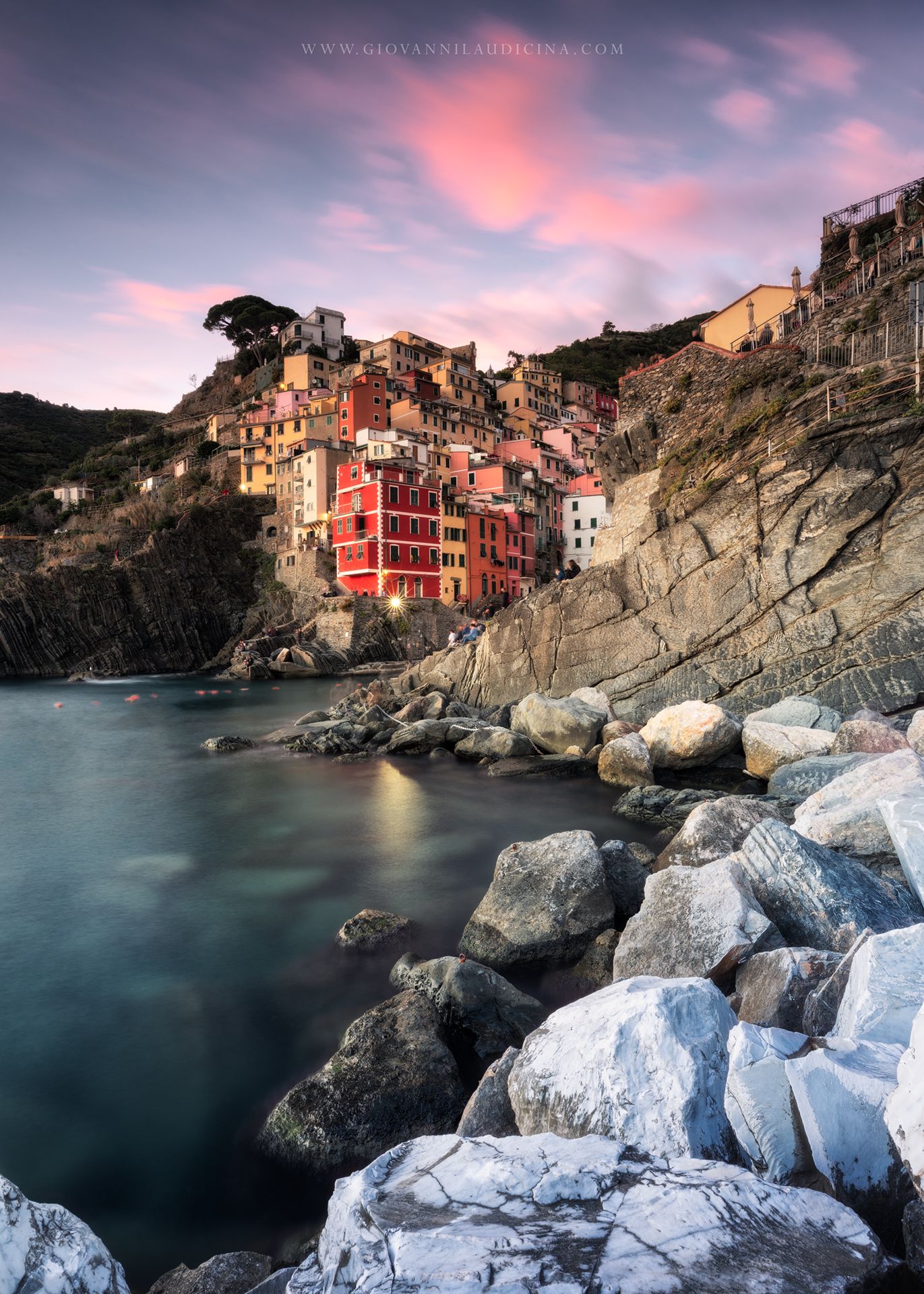 italy, liguria, landscape, cinque terre, sunset, riomaggiore, unesco, village, sea, long exposure, Giovanni Laudicina