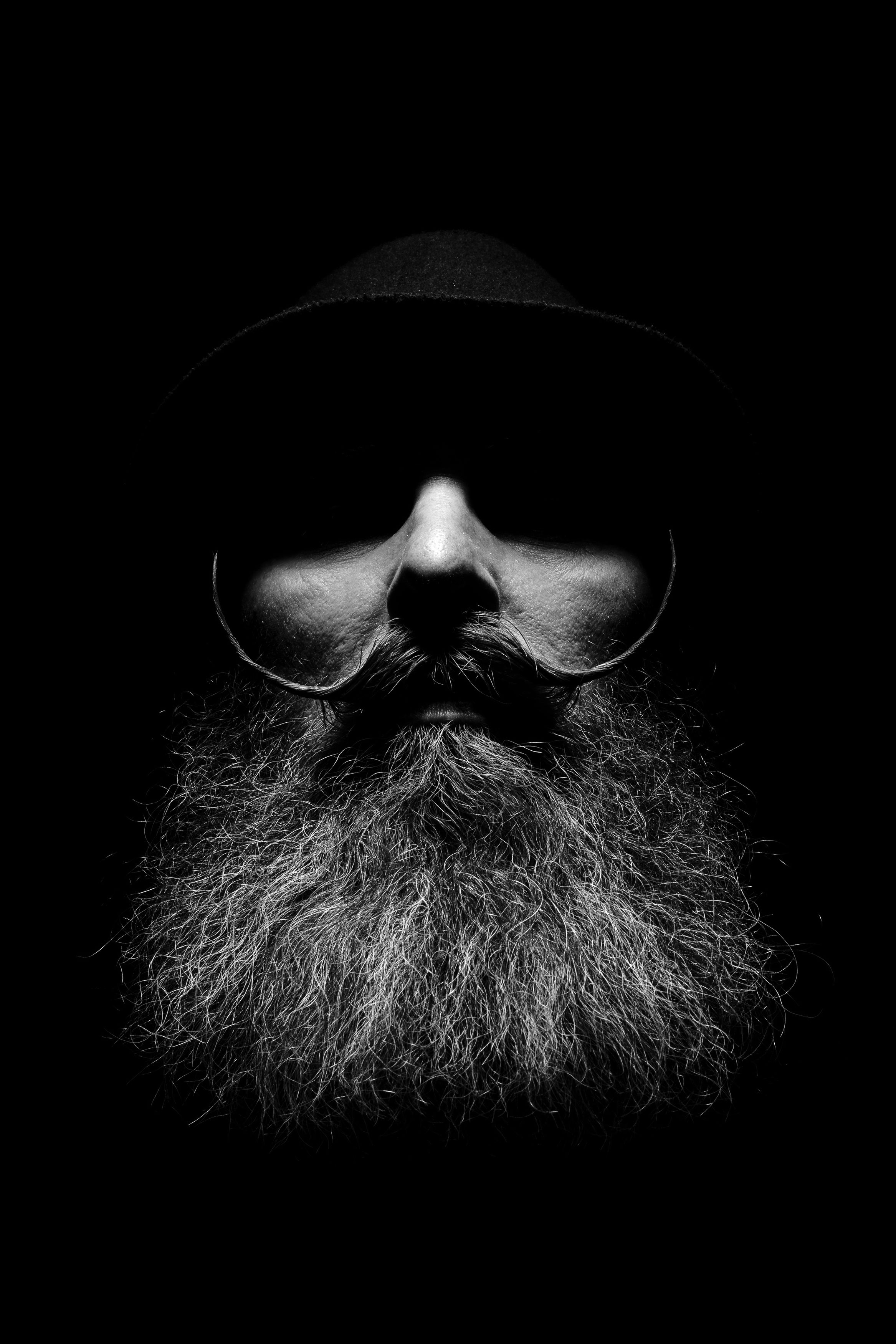 портрет, мужчина, монохром, черно-белое, борода, усы, темнота, Сергей Юдин