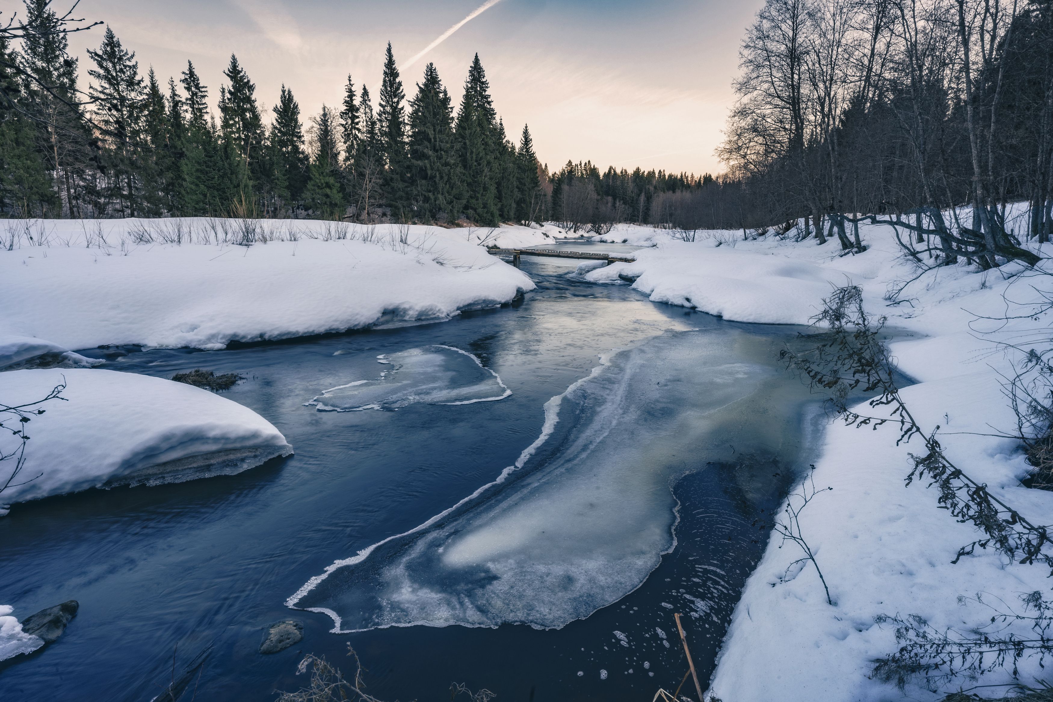 весна, вечер, речка, снег, вода, ярославская область, Алексей Глухов