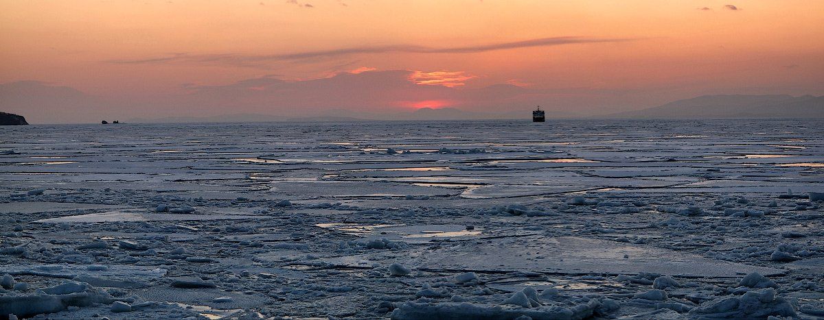 море, лёд, паром, закат, Дмитрий Корнилов