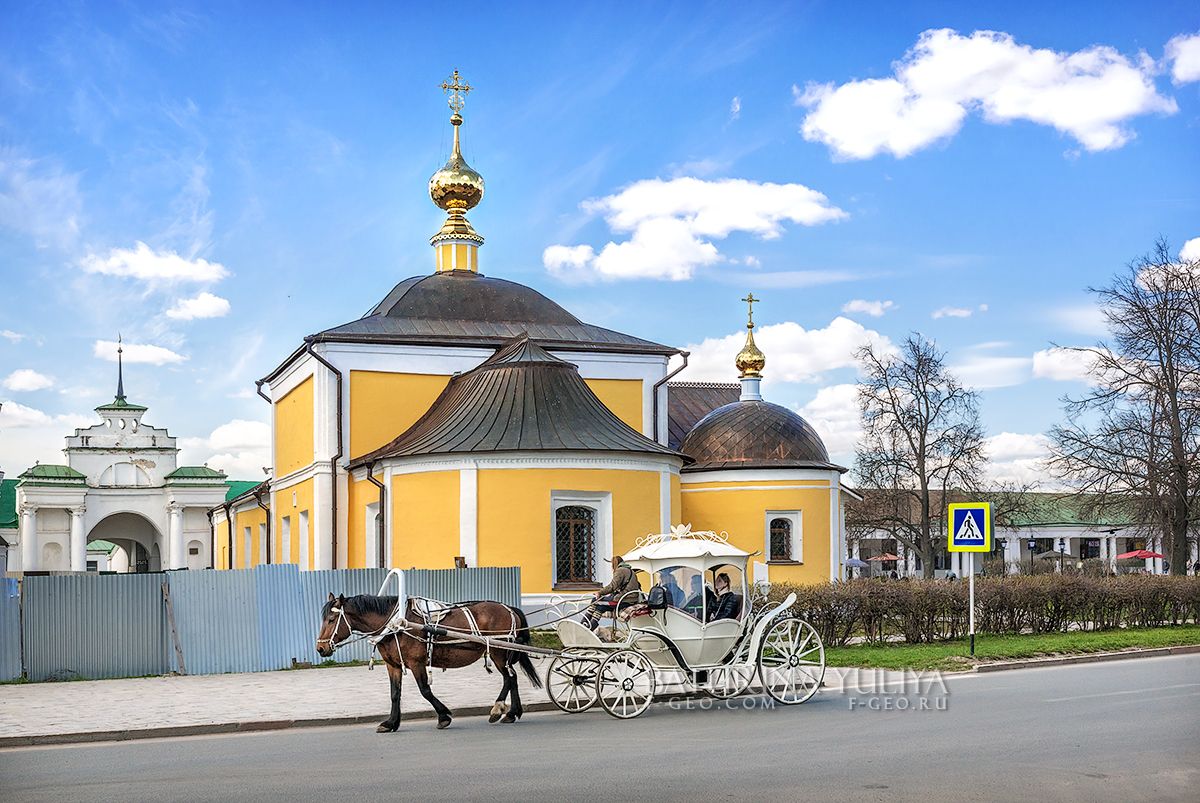 суздаль, торговая площадь, казанская церковь, Юлия Батурина