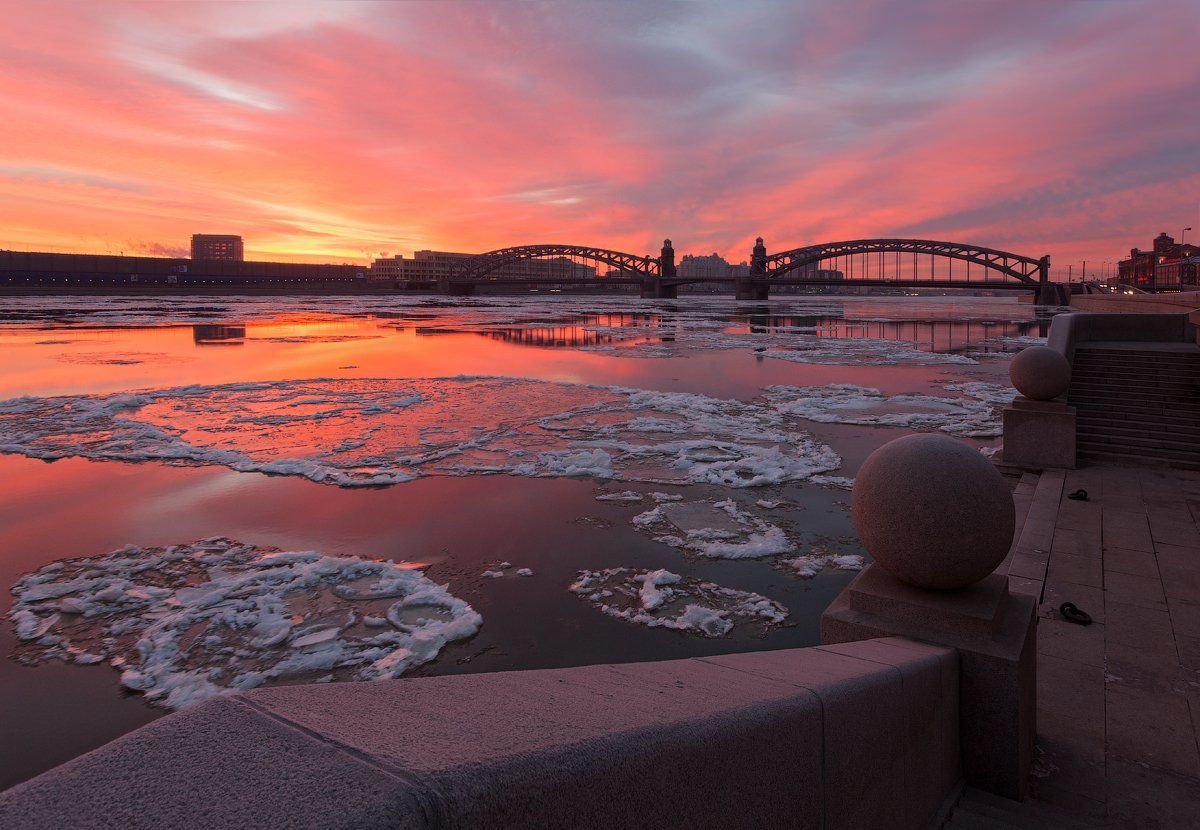 санкт-петербург, большеохтинский мост, мост петра великого, нева, ледоход, рассвет, утро, Alex Darkside