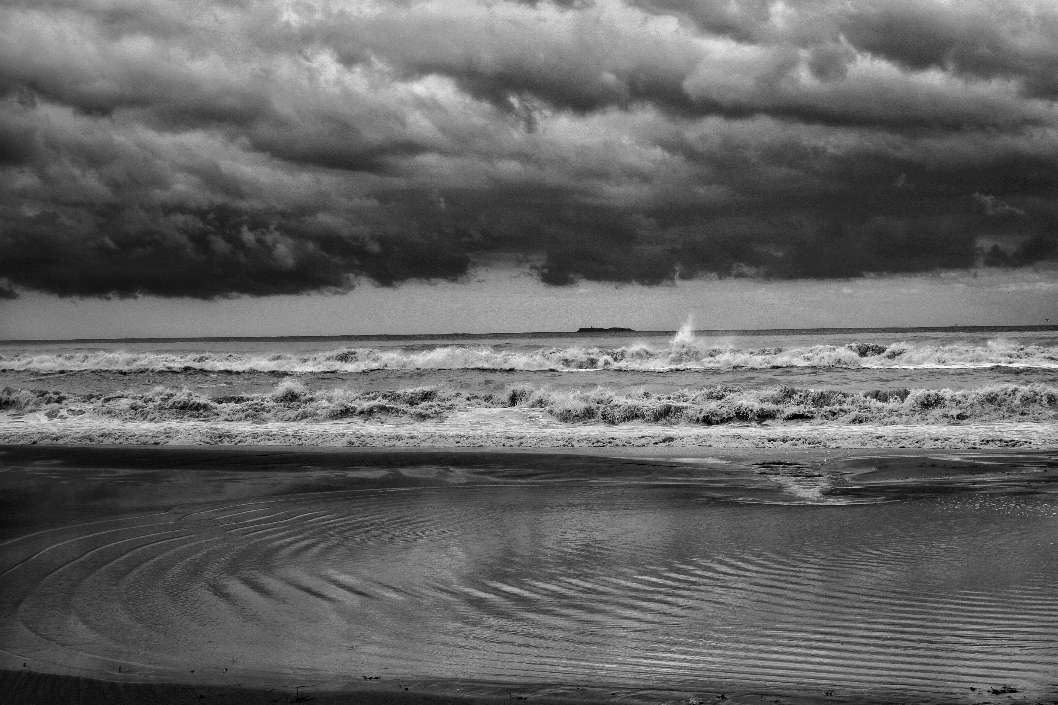 black and white, landascape, clouds, seascape, waves, sky, beache, Benaissa Ilyes