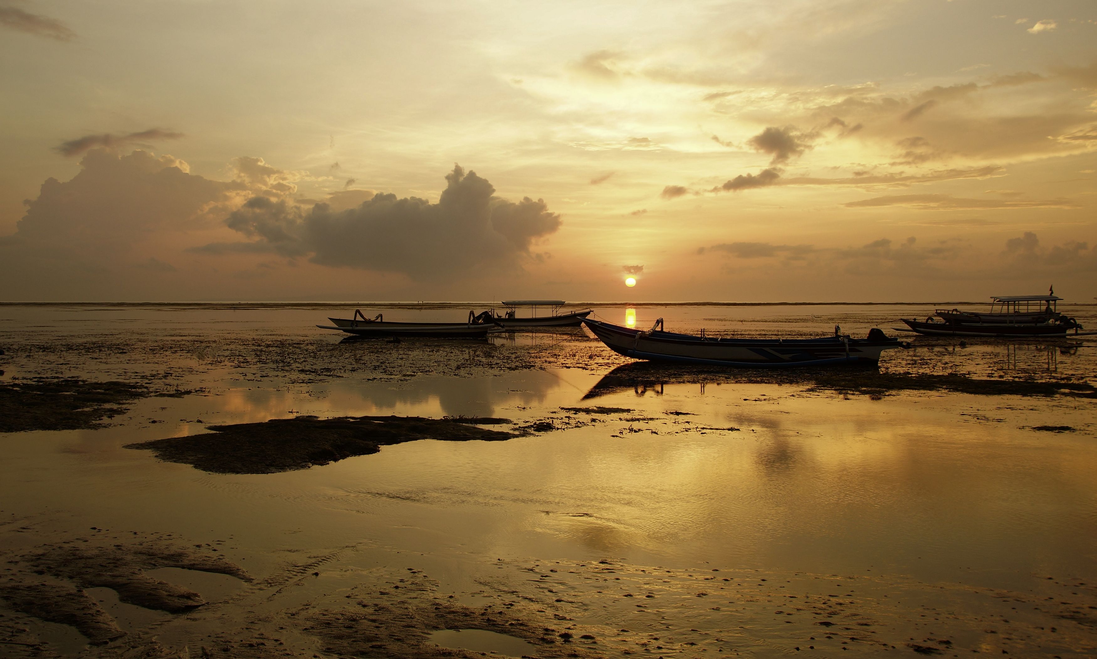 orange, morning, sunrise, dawn, sun, light, shore, ocean, sea, boat, jukung, low tide, landscape, horizon, nature, Сергей Андреевич