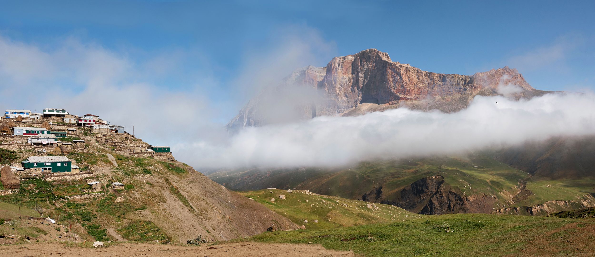 Куруш село в Дагестане