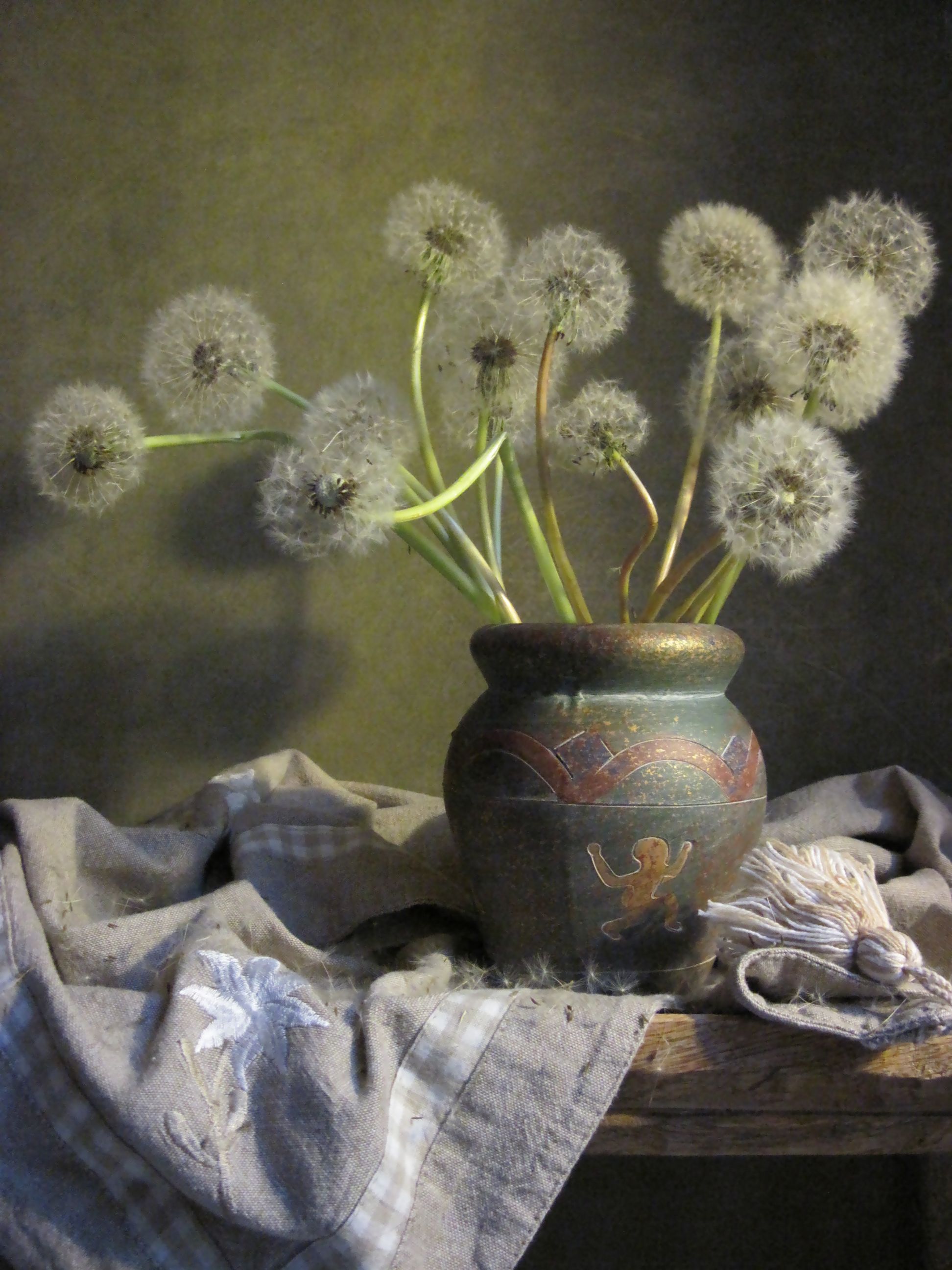 цветы, букет, одуванчики, ваза, керамика, салфетка, Наталия Тихомирова