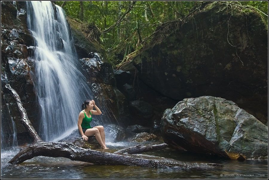 водопад,девушка,речка,камни,джунгли,лес,купание, Александр Лицис
