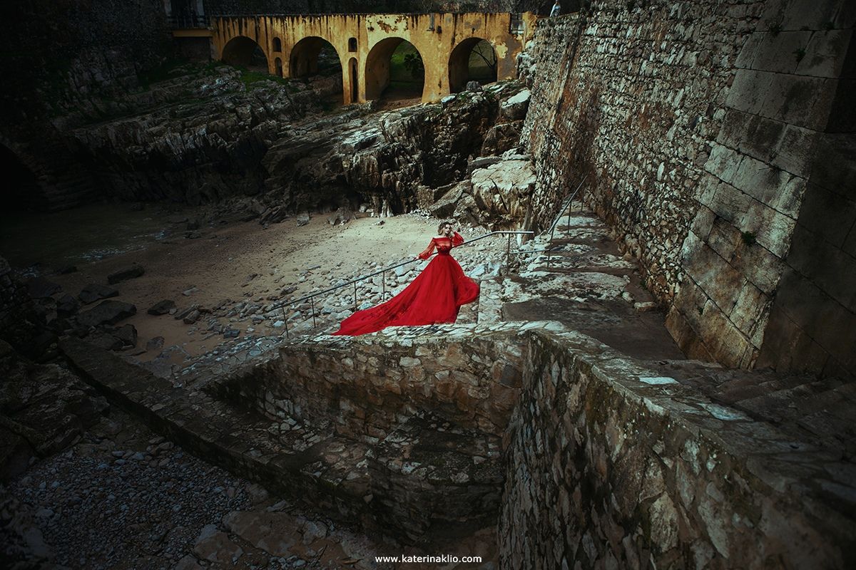 red, dress, woman, model, Portugal, stones, mood, lonely, alone, bridge, castle, troll, , Катерина Клио