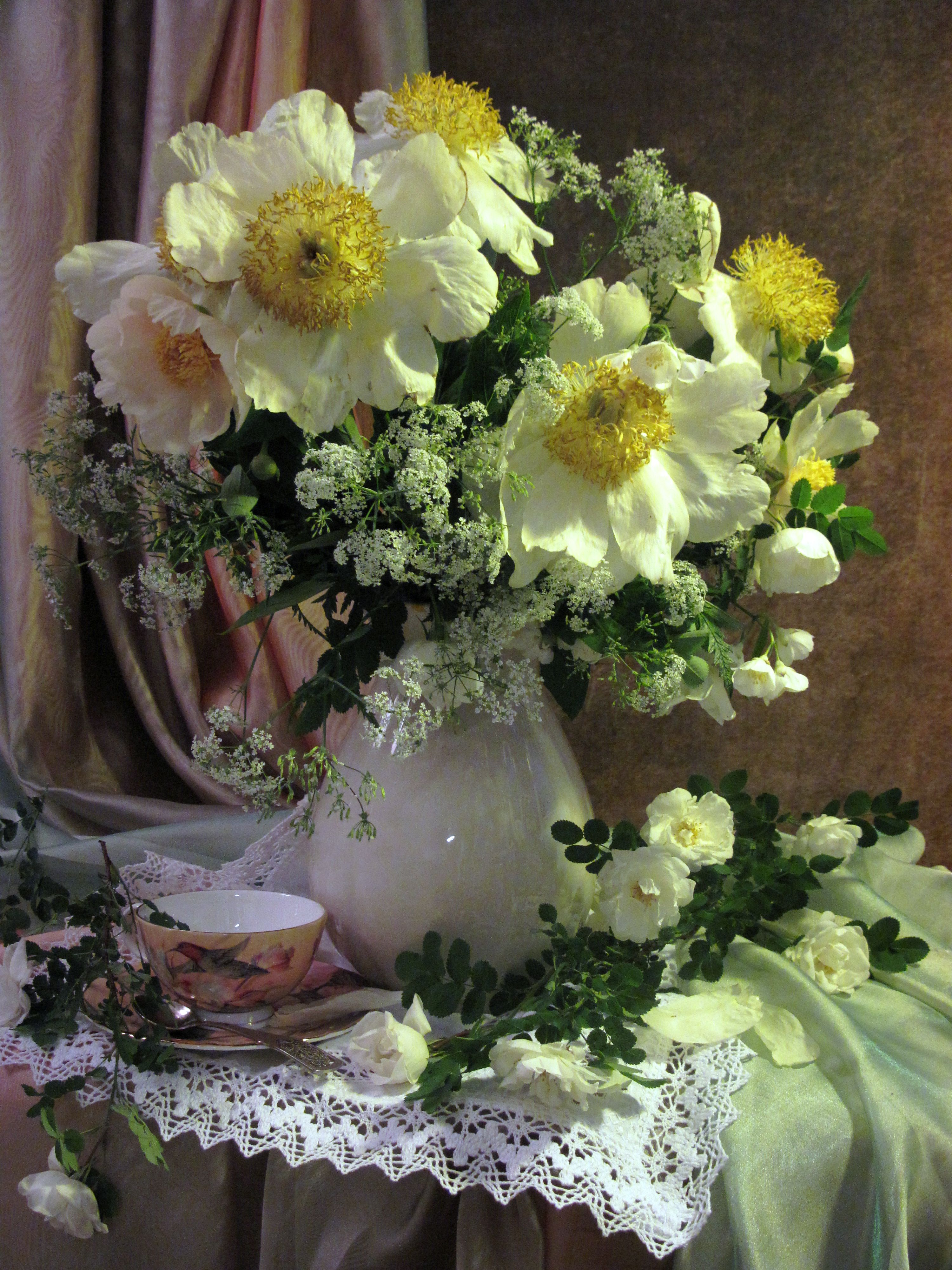 цветы, букет, пионы, розы, сныть, ваза, фарфор, Наталия Тихомирова