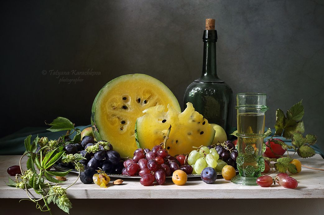 натюрморт, арбуз, виноград, желтый, Tatyana Karachkova