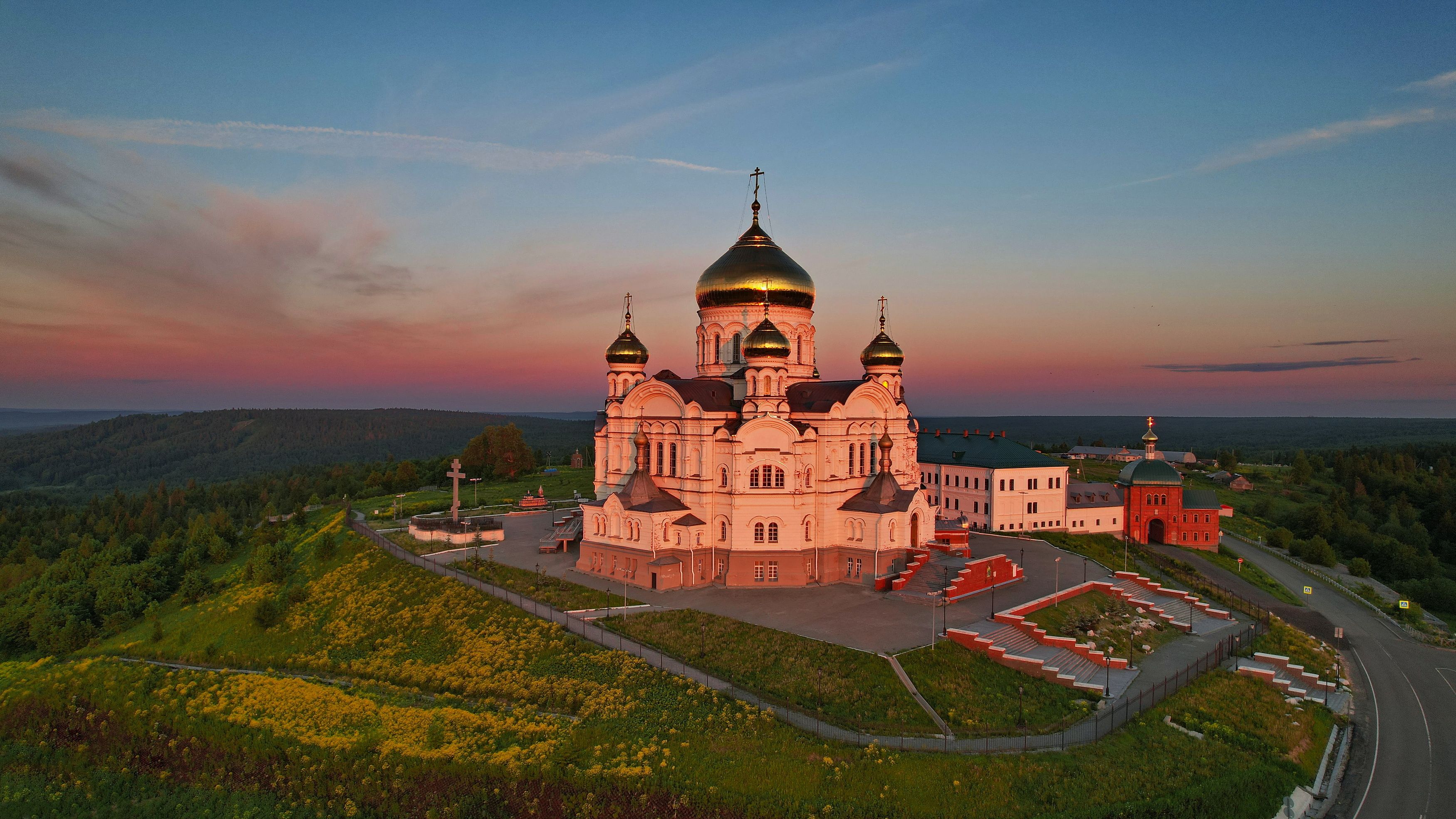 Белогорский Свято-Николаевский миссионерский мужской монастырь, Александр Лукин