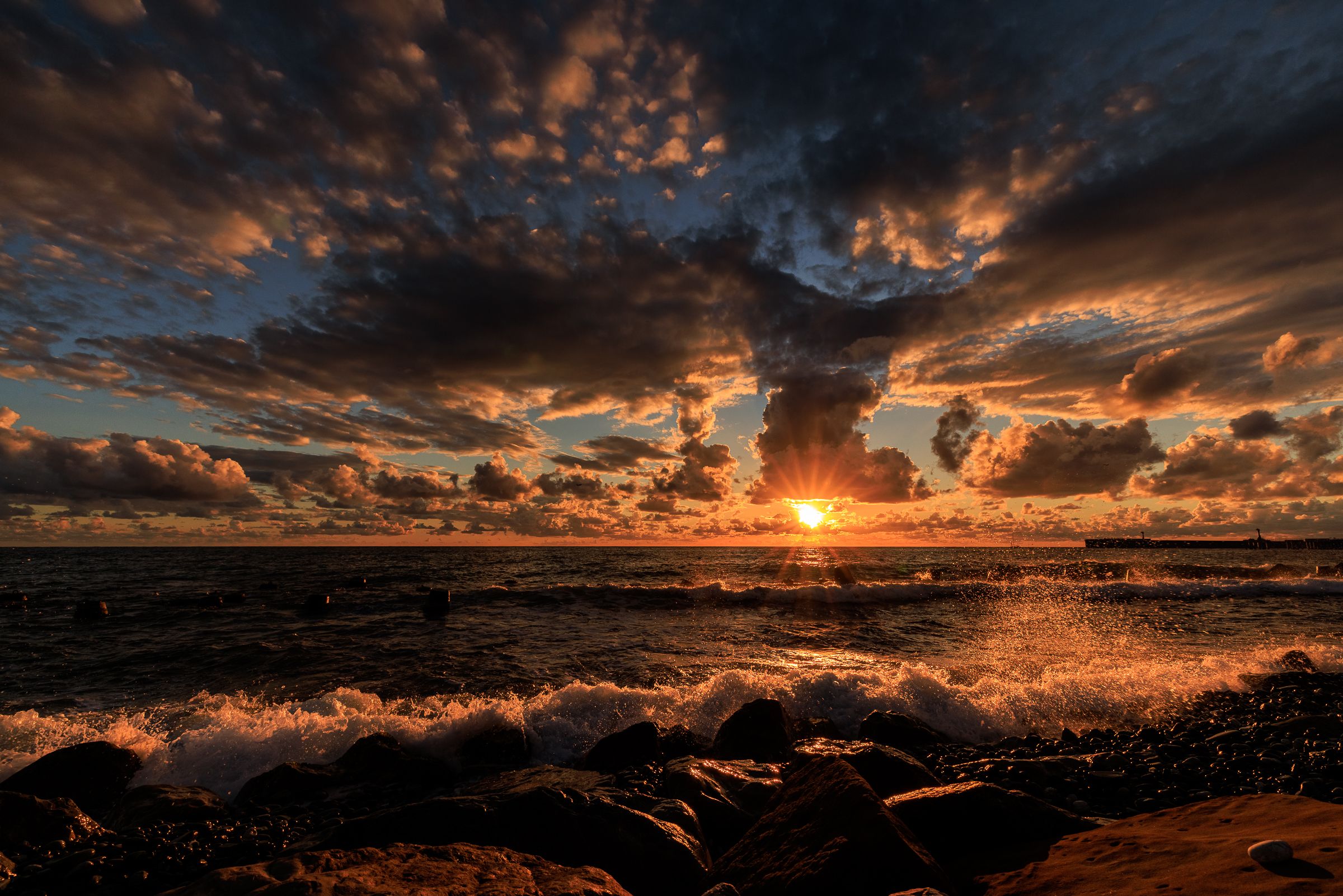 #море #закат #шторм #природа #сочи #краски #волны, Сергей Найбич