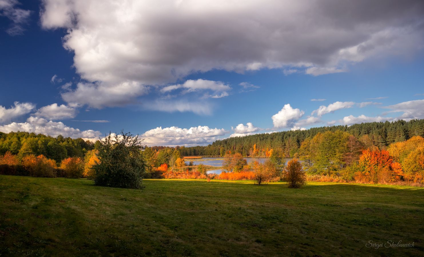 осень, озеро, небо,, Сергей Шабуневич