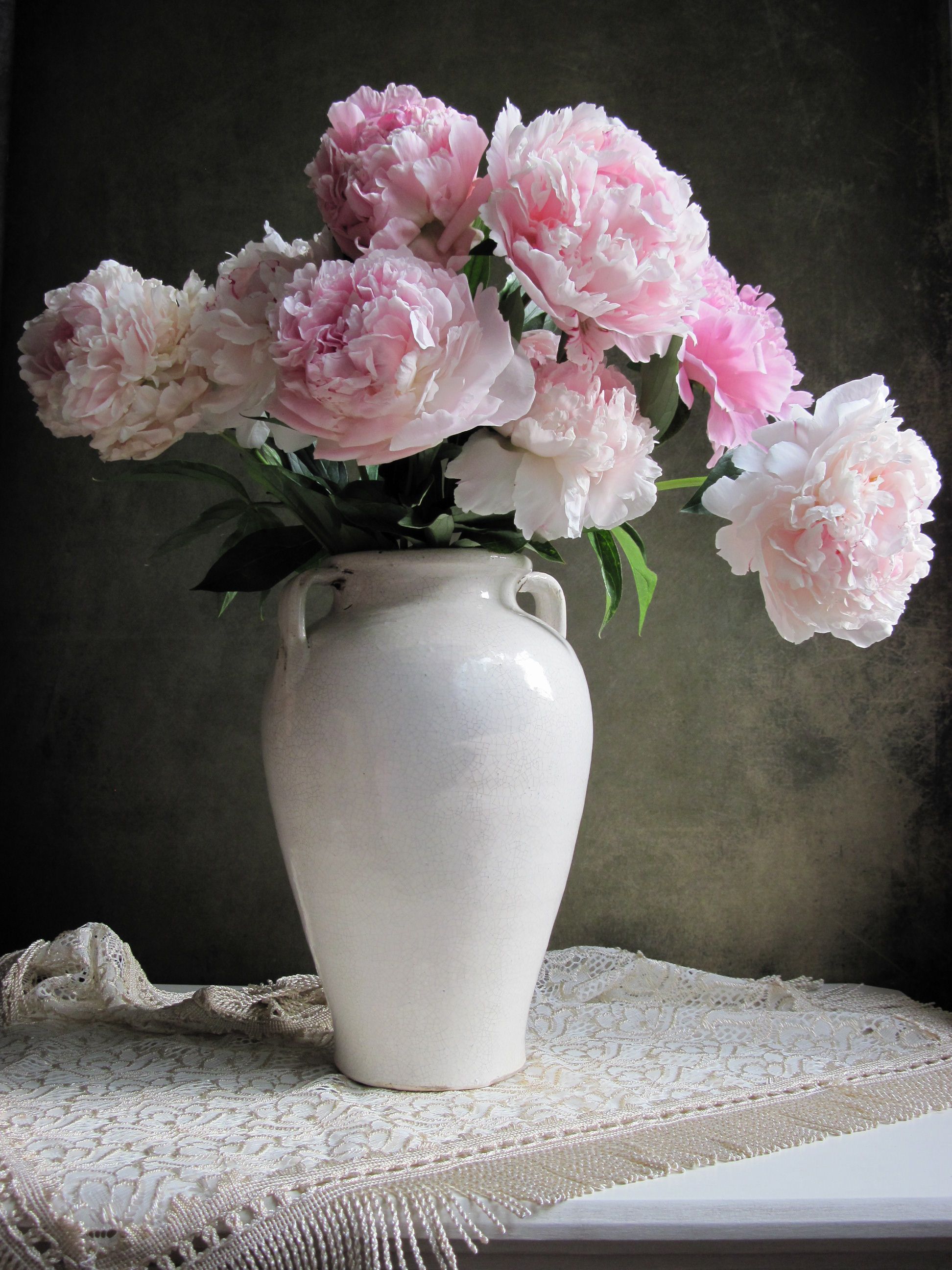 цветы, букет, пионы, ваза, керамика, салфетка, Наталия Тихомирова