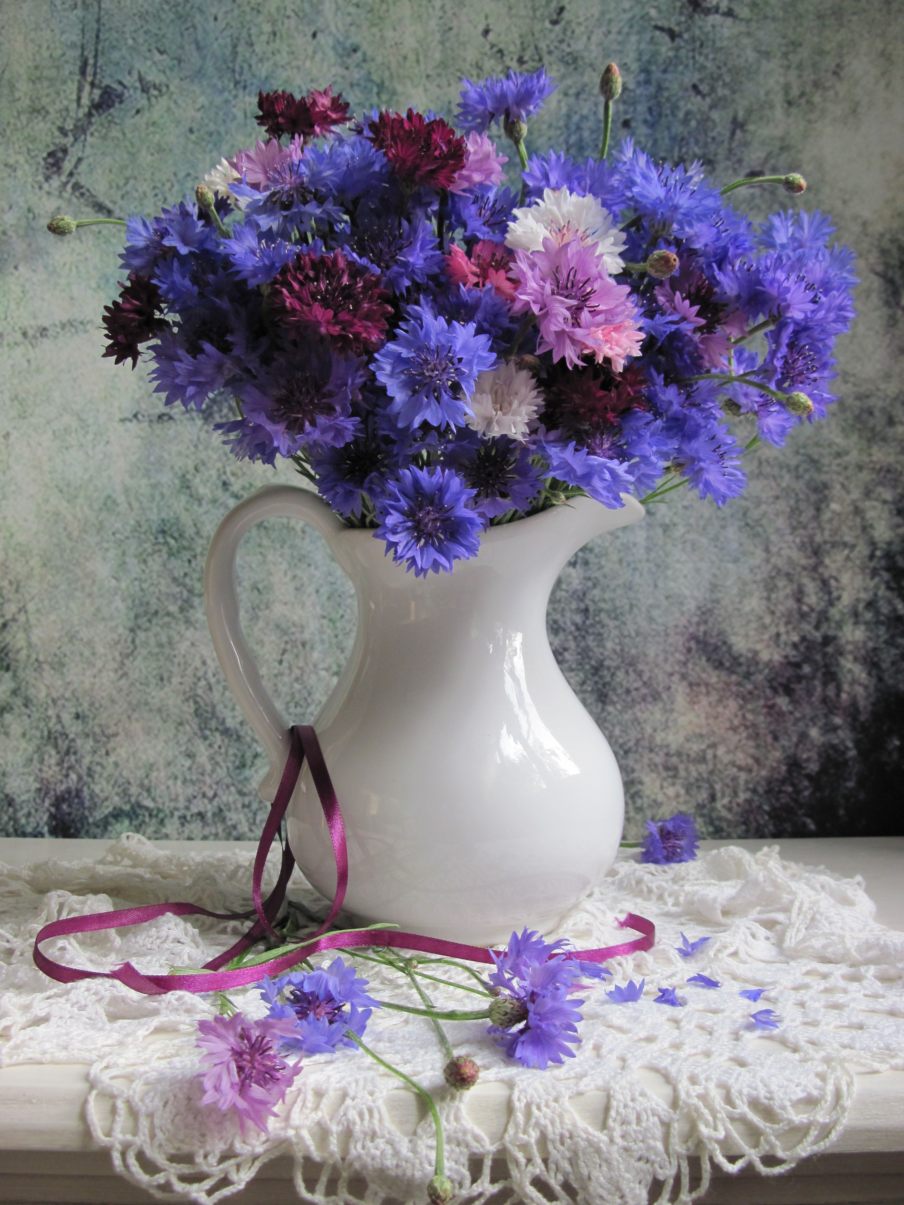 цветы, букет, васильки, кувшин, фарфор, лента, салфетка, Наталия Тихомирова