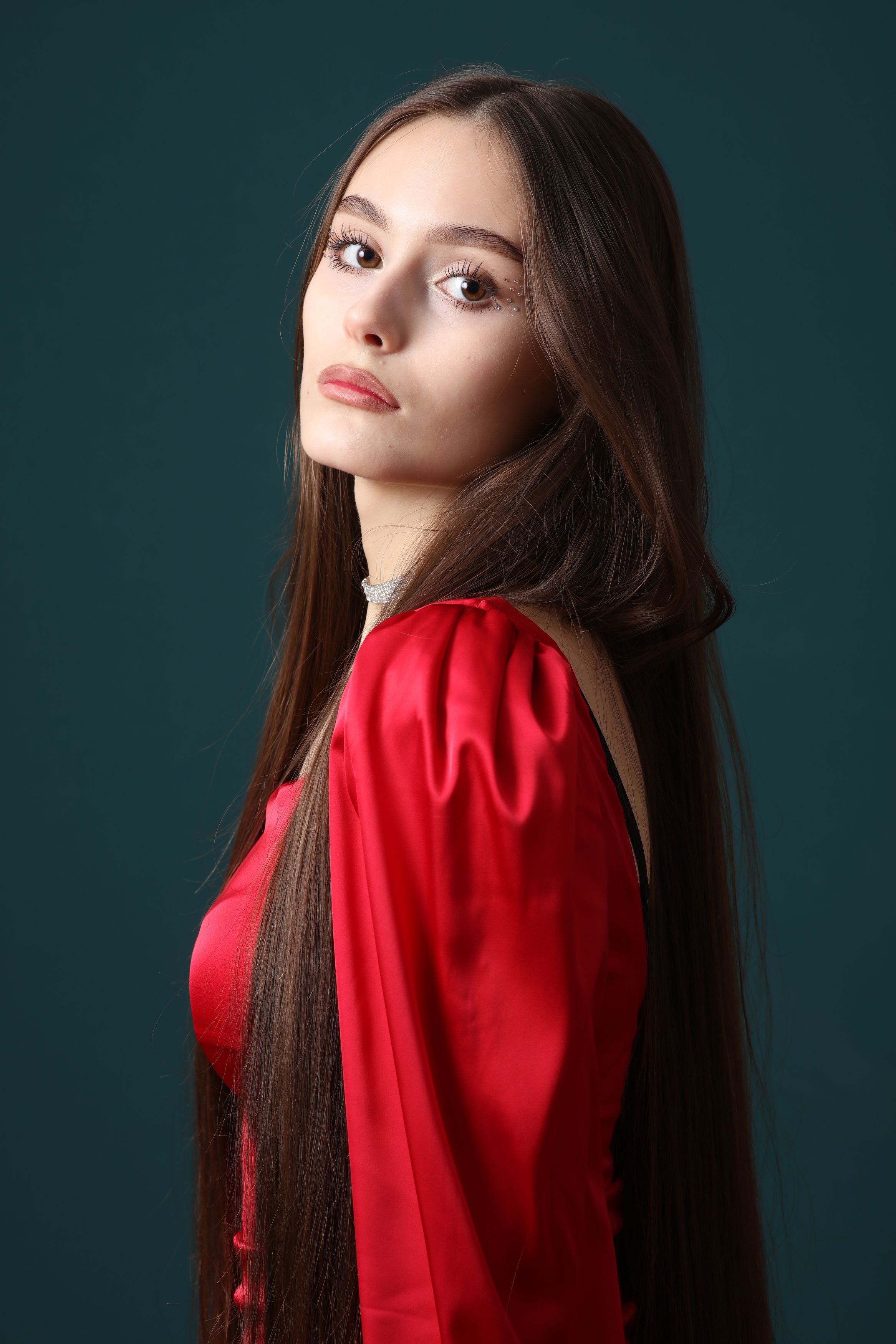 portrait,girl,beauty,red,female,девушка,красота,юность,красный,портрет,, Грачёв Олег