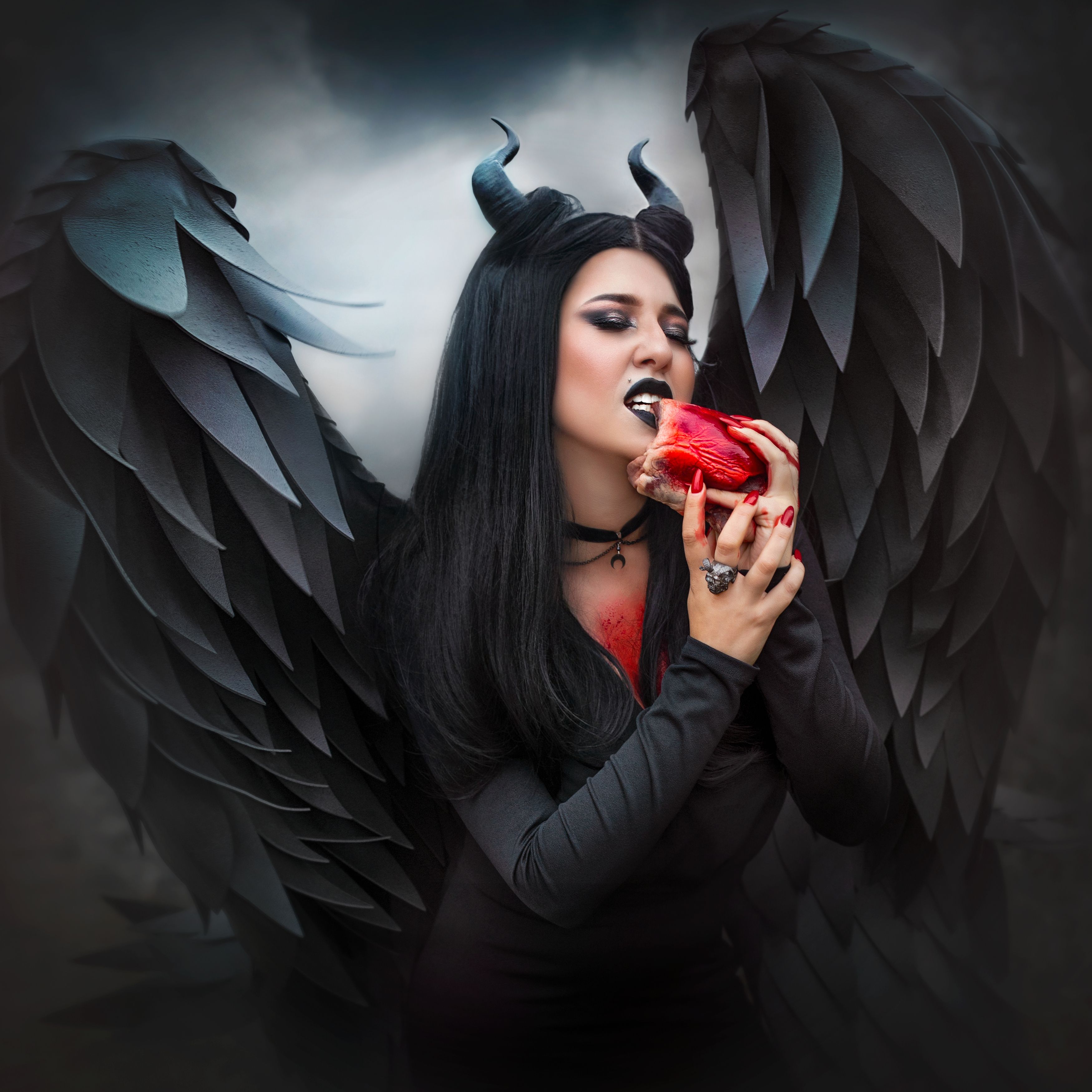 Фотограф Юлия Дюдина, фотосессия демон, черный ангел, Julia Dyudina