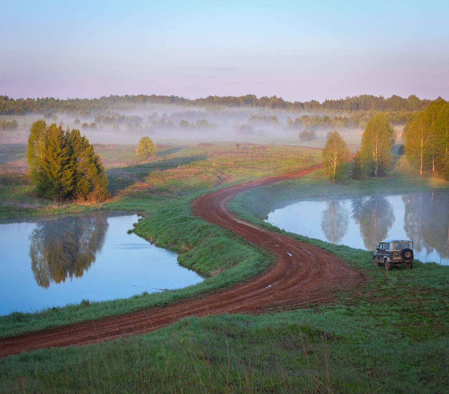 утро туман рассвет пруд лето дорога изгиб, Сергей Буторин