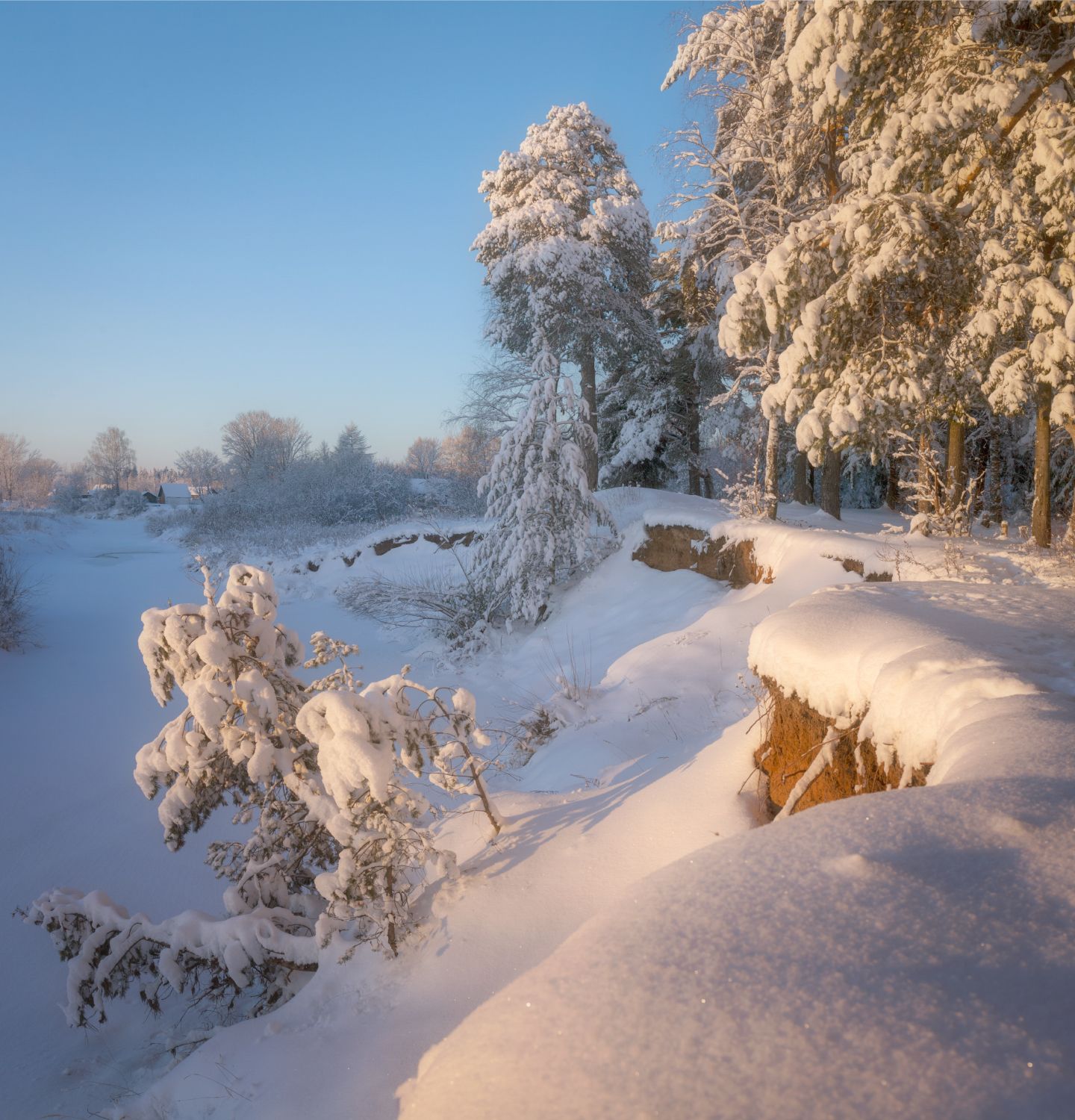 пейзаж зима снег вечер река деревня лес елка, Сергей Буторин