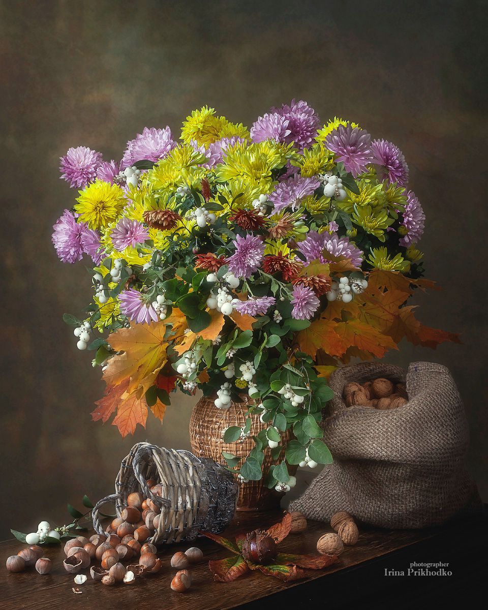 натюрморт, букет, осень, цветы, осенние листья, орехи, Приходько Ирина